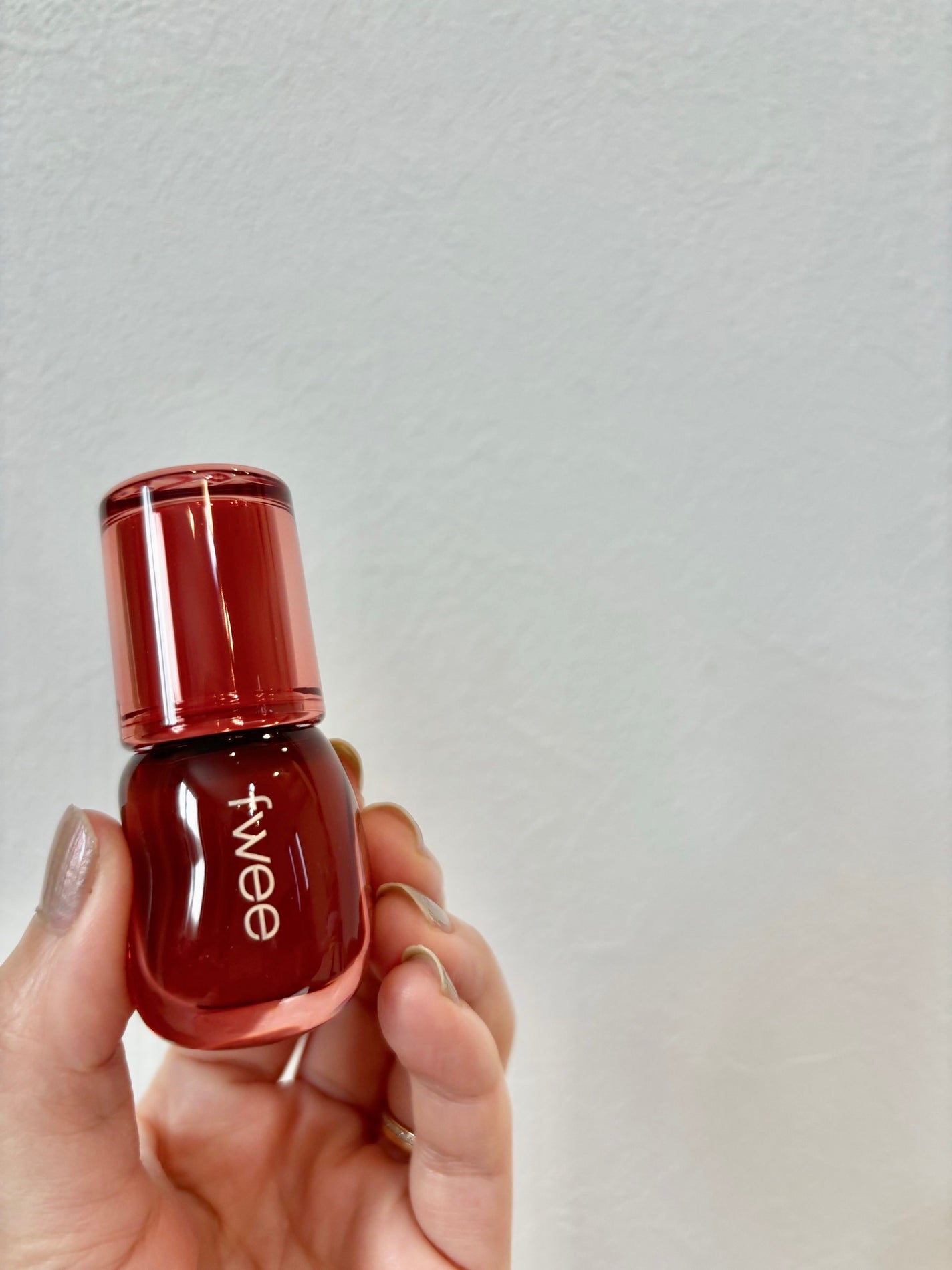 フィー 3Dボリューミンググロス/fwee/リップグロスを使ったクチコミ(1枚目)