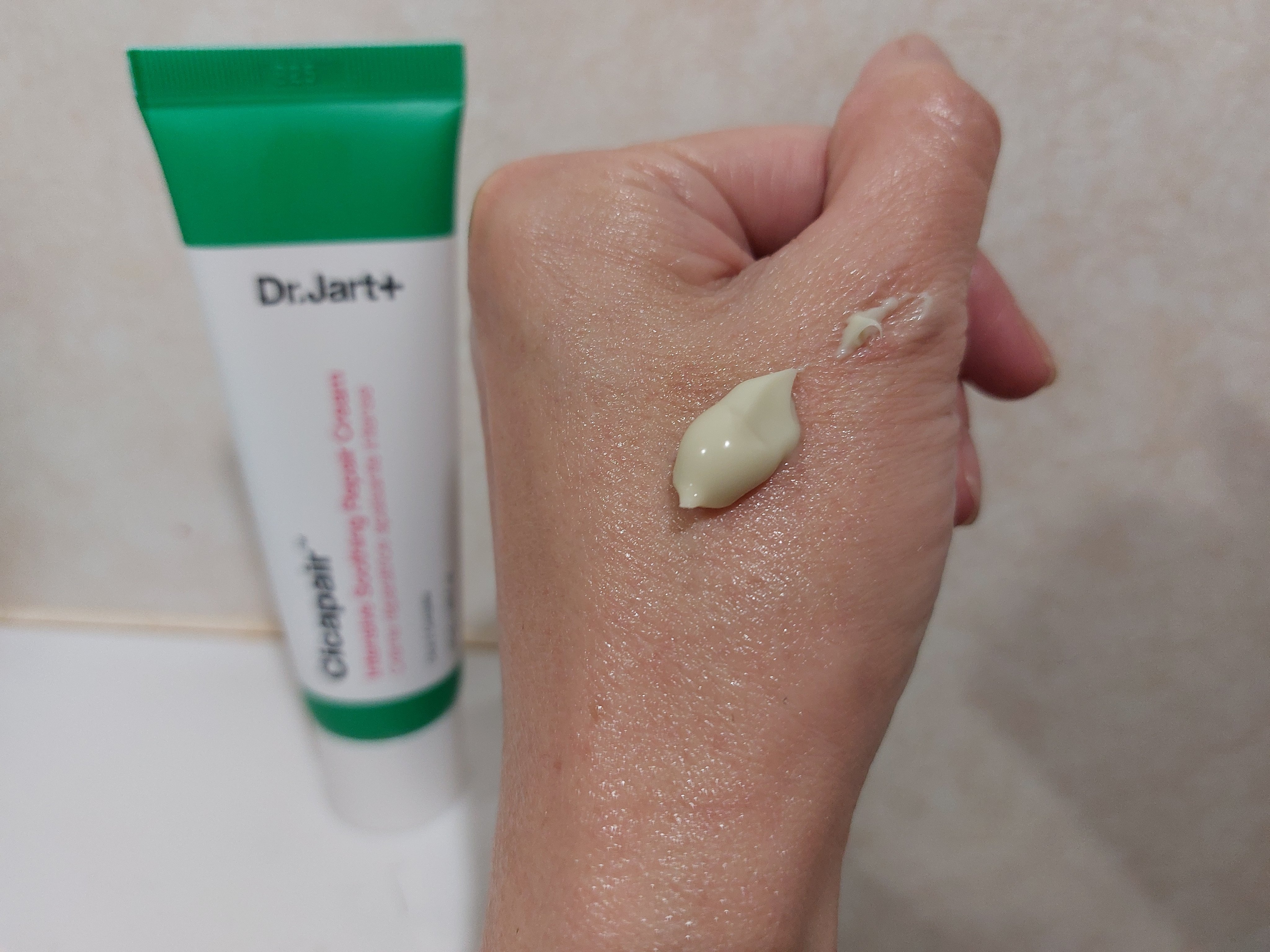ドクタージャルト シカペア クリーム （第2世代）/Dr.Jart＋/フェイスクリームを使ったクチコミ（2枚目）