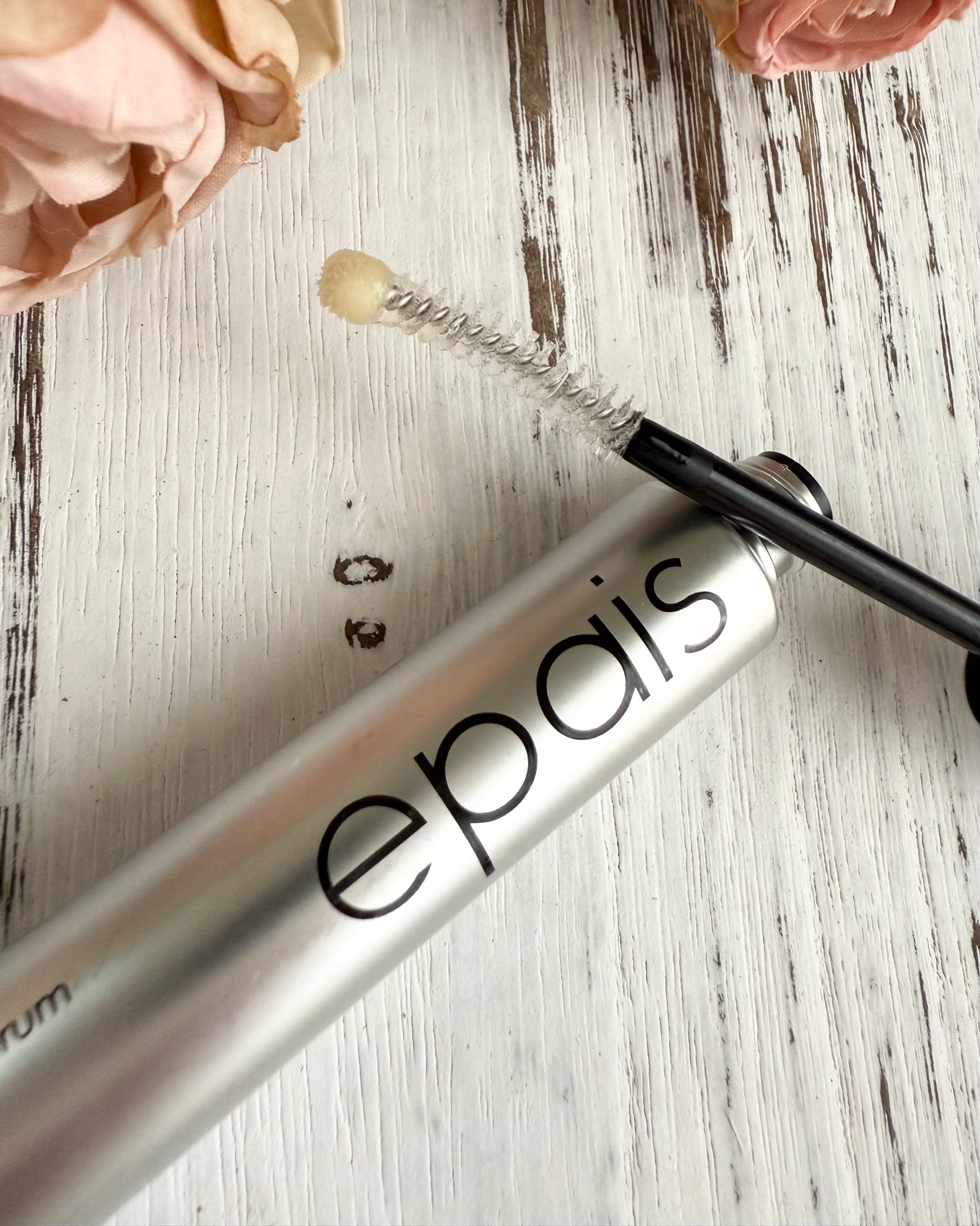 アイラッシュエッセンシャルセラム/epais/まつげ美容液を使ったクチコミ(2枚目)