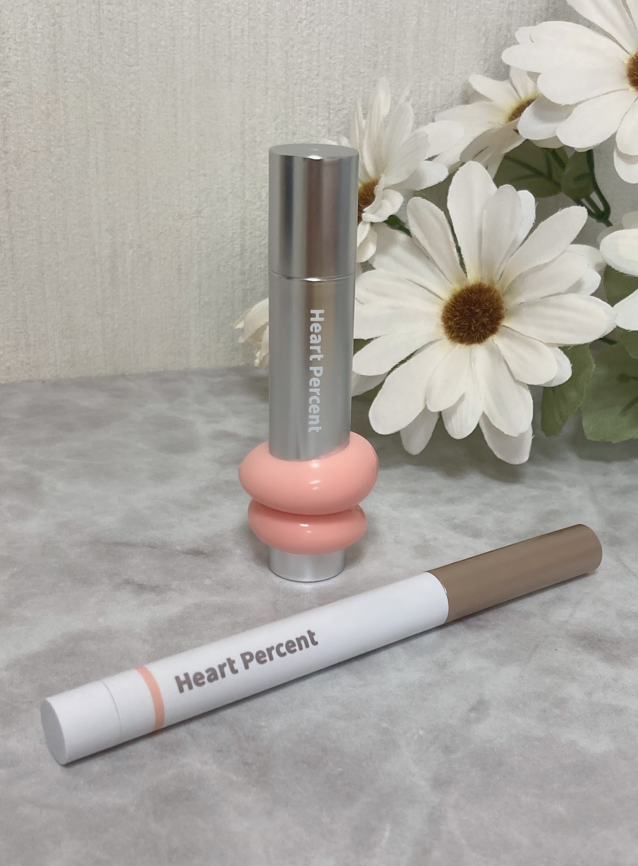 Heart Percent
ドットオンムードリップペンシル
ドッドオンムードワンウェイグロイティント

💄ドットオンムードリップペンシル
スルスル描きやすいくり出しタイプのリップペンシル✏️
リップライナー、リップベース、シェーディング、
