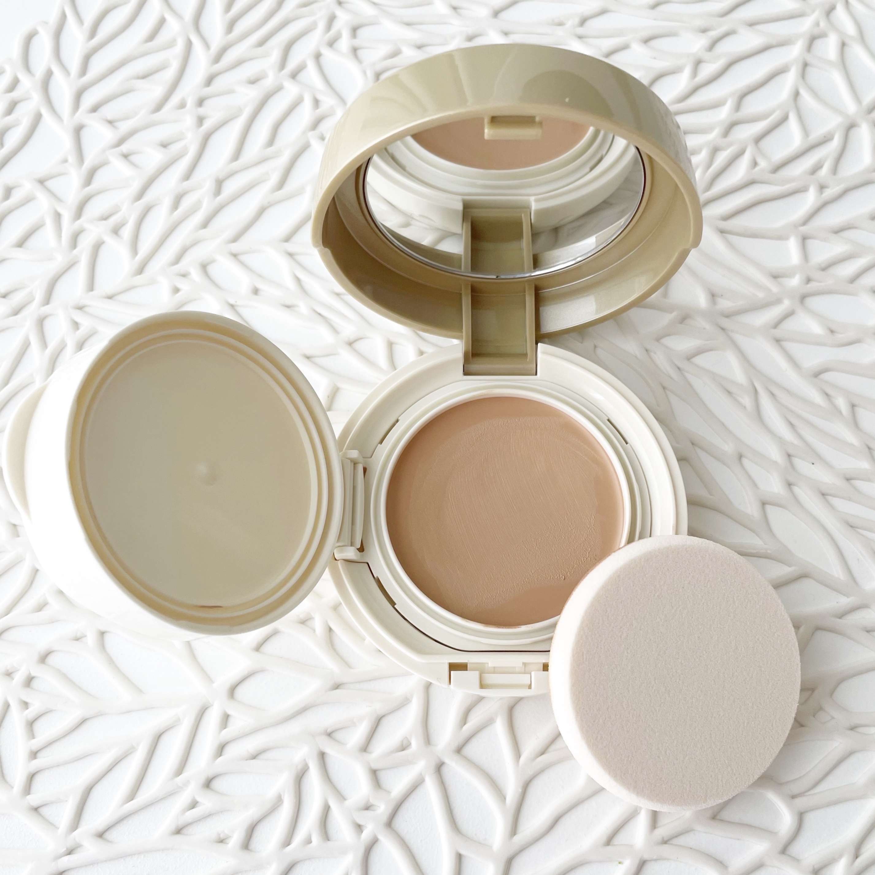 オールインワン　ビューティーパクト/アネッサ/クリーム・エマルジョンファンデーションを使ったクチコミ（2枚目）