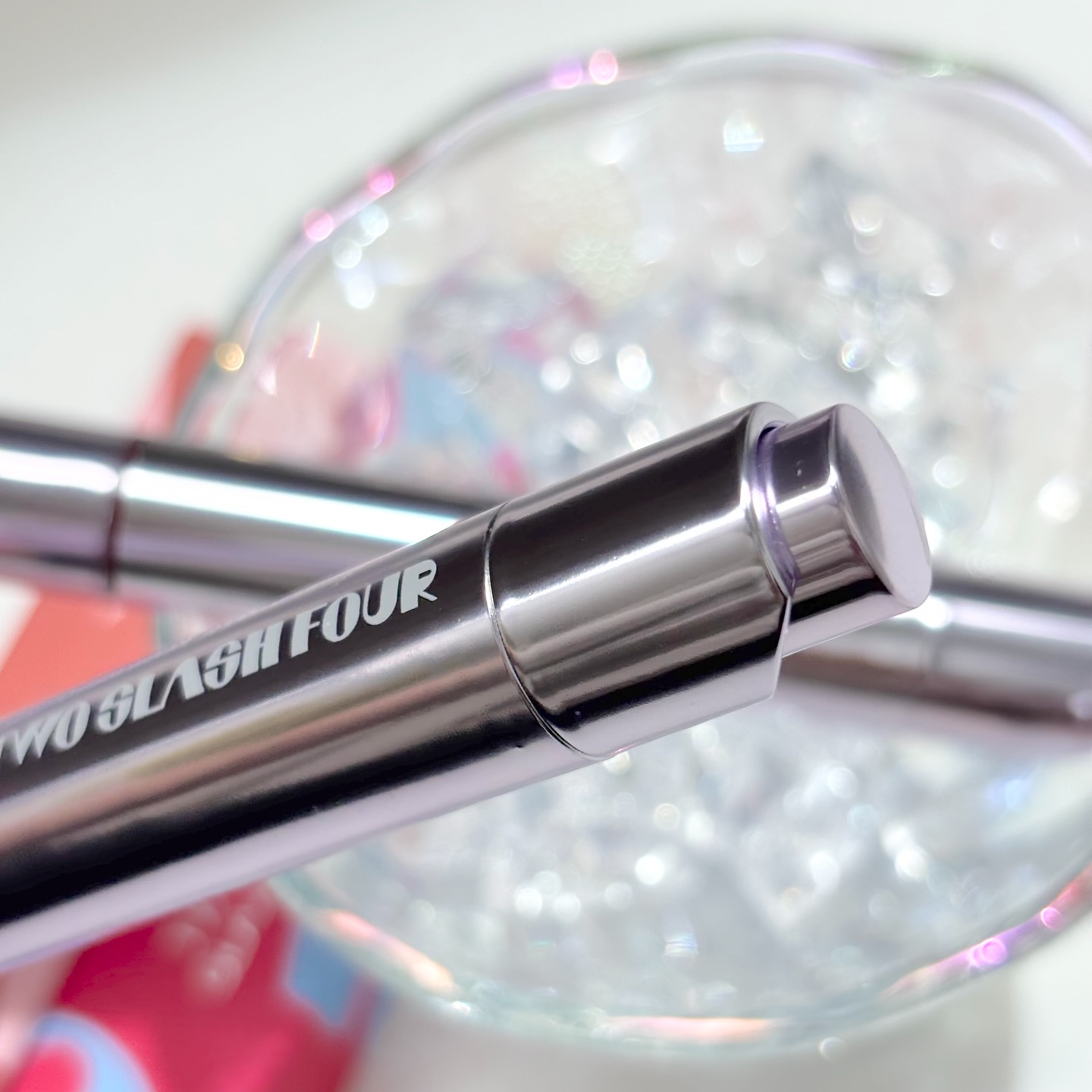 グレイズリップチェンジャー/TWO SLASH FOUR/口紅を使ったクチコミ（2枚目）