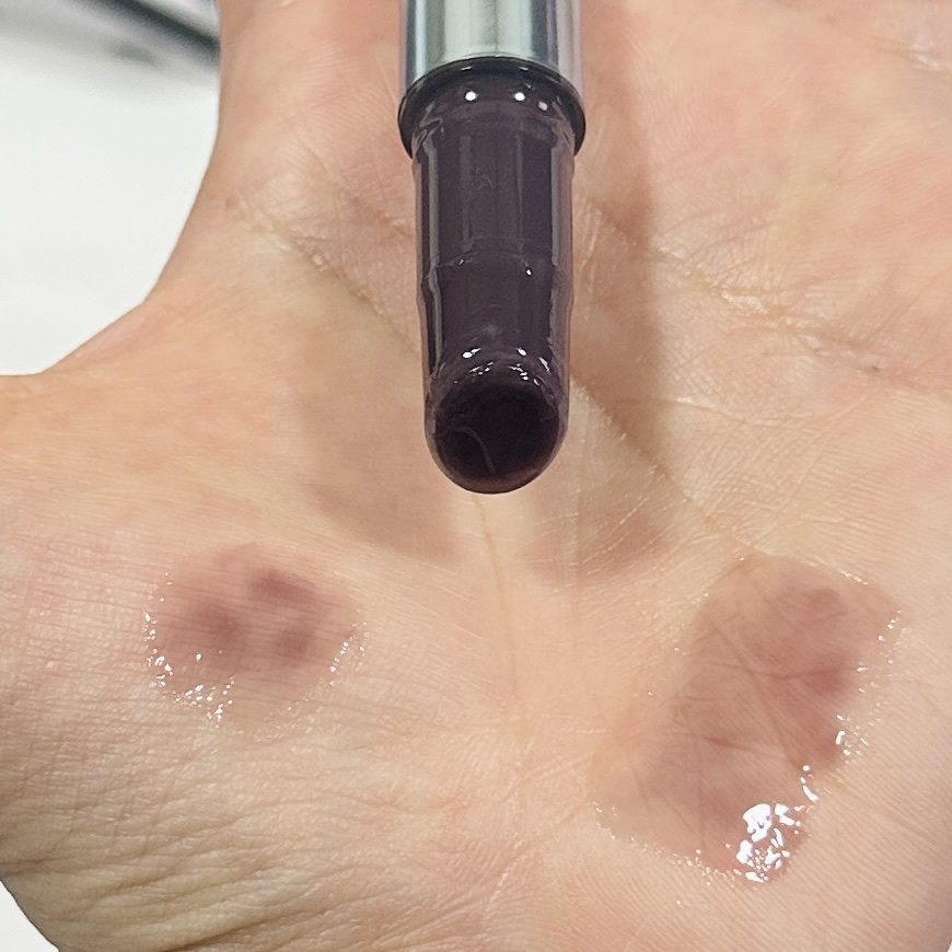 グレイズリップチェンジャー/TWO SLASH FOUR/口紅を使ったクチコミ（2枚目）