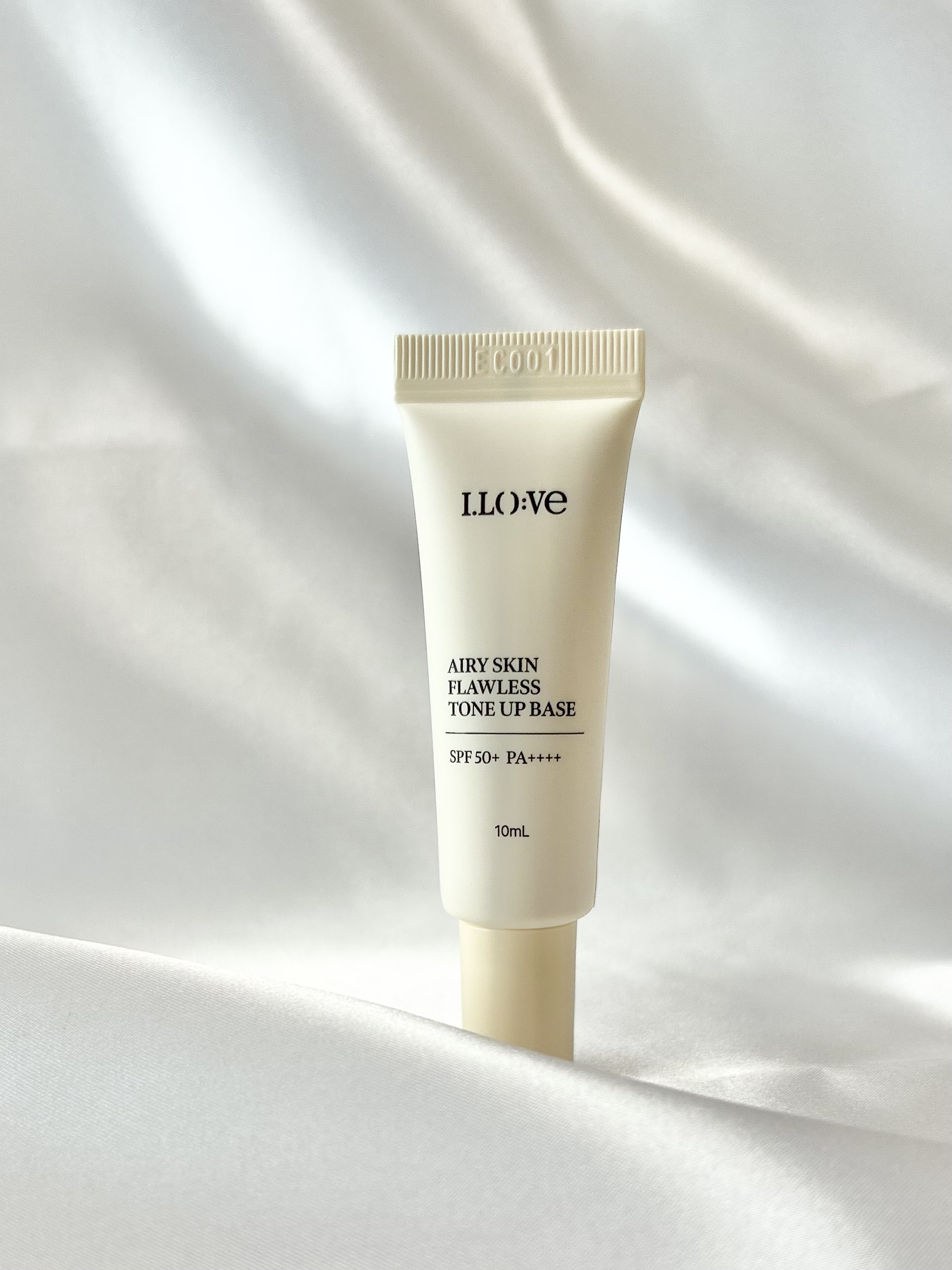 エアリースキンファンデフリートーンアップベース/I.LO:VE/化粧下地を使ったクチコミ（2枚目）