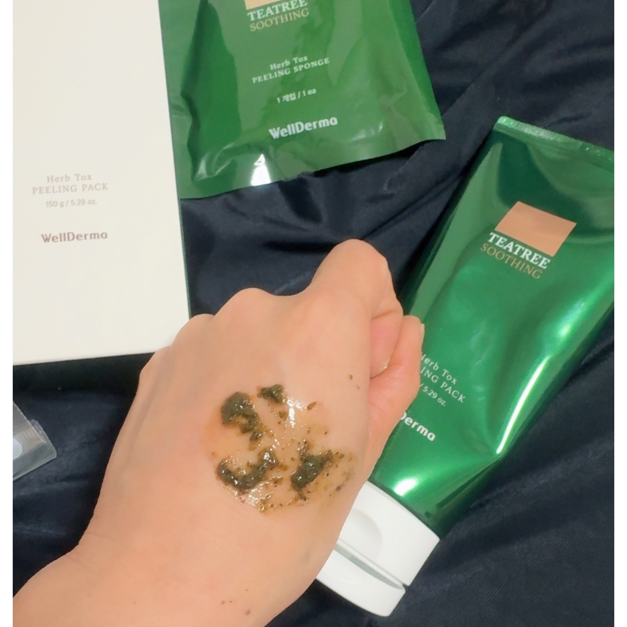 WellDermaティーツリーハーブピーリングパックです😌🌸


メガ割でなんとなく購入しましたが…✨



すごいいい👍ツルツル


刺激も少なめで使いやすいです🎊



夏はお世話になると思います🍒





