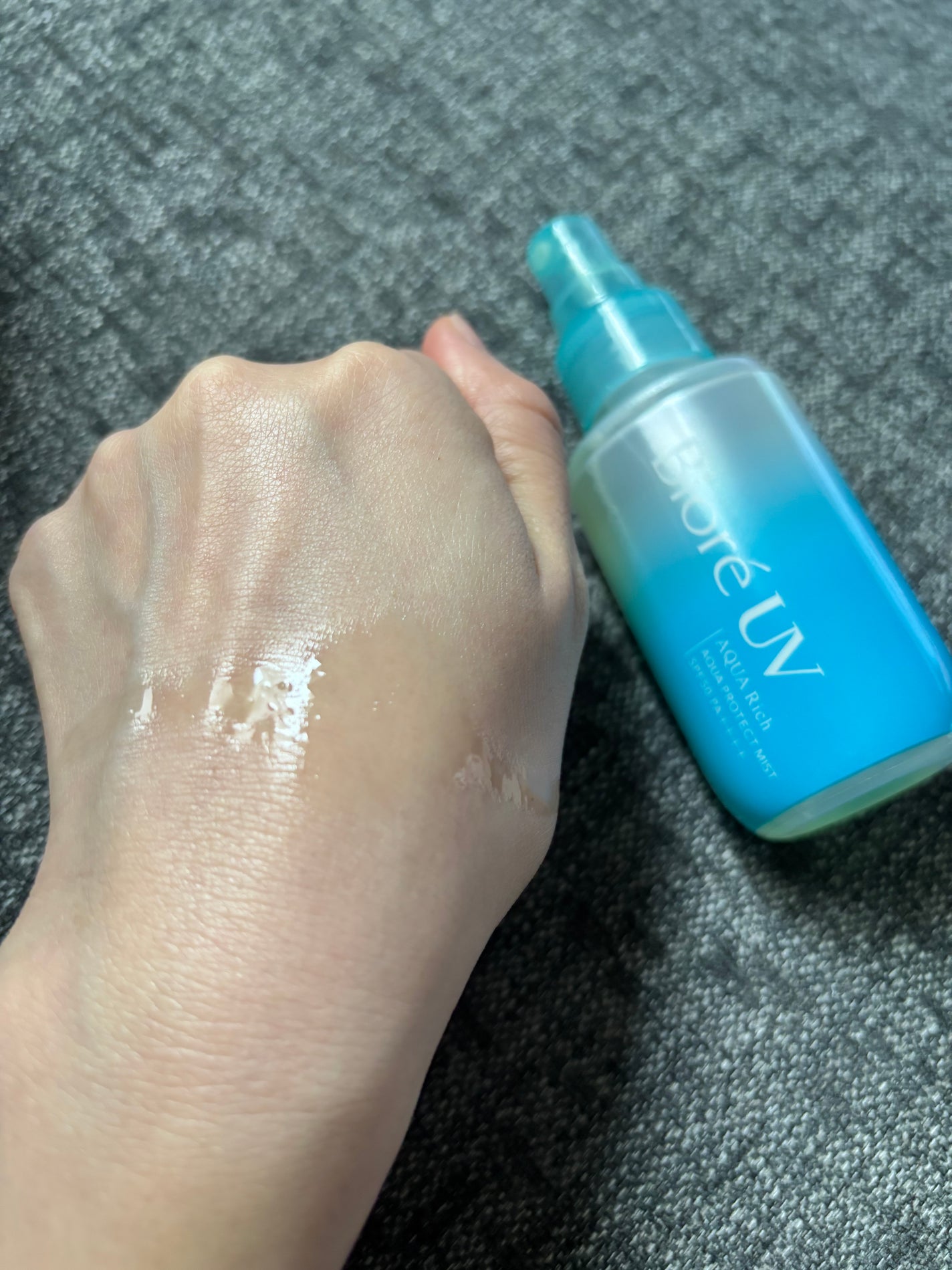 ビオレUV アクアリッチ アクアプロテクトミスト/ビオレ/日焼け止めミスト・スプレーを使ったクチコミ(2枚目)