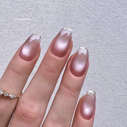 #マグネットネイル,#ちゅるんネイル,#グリッターネイル,#フラッシュネイル,#キラキラネイル,#春ネイル,#夏ネイル,#大人可愛いネイル,#フレンチネイル,#アリアナハンドワンカラーネイル,#シンプルネイル,#川口ネイルのネイルデザイン