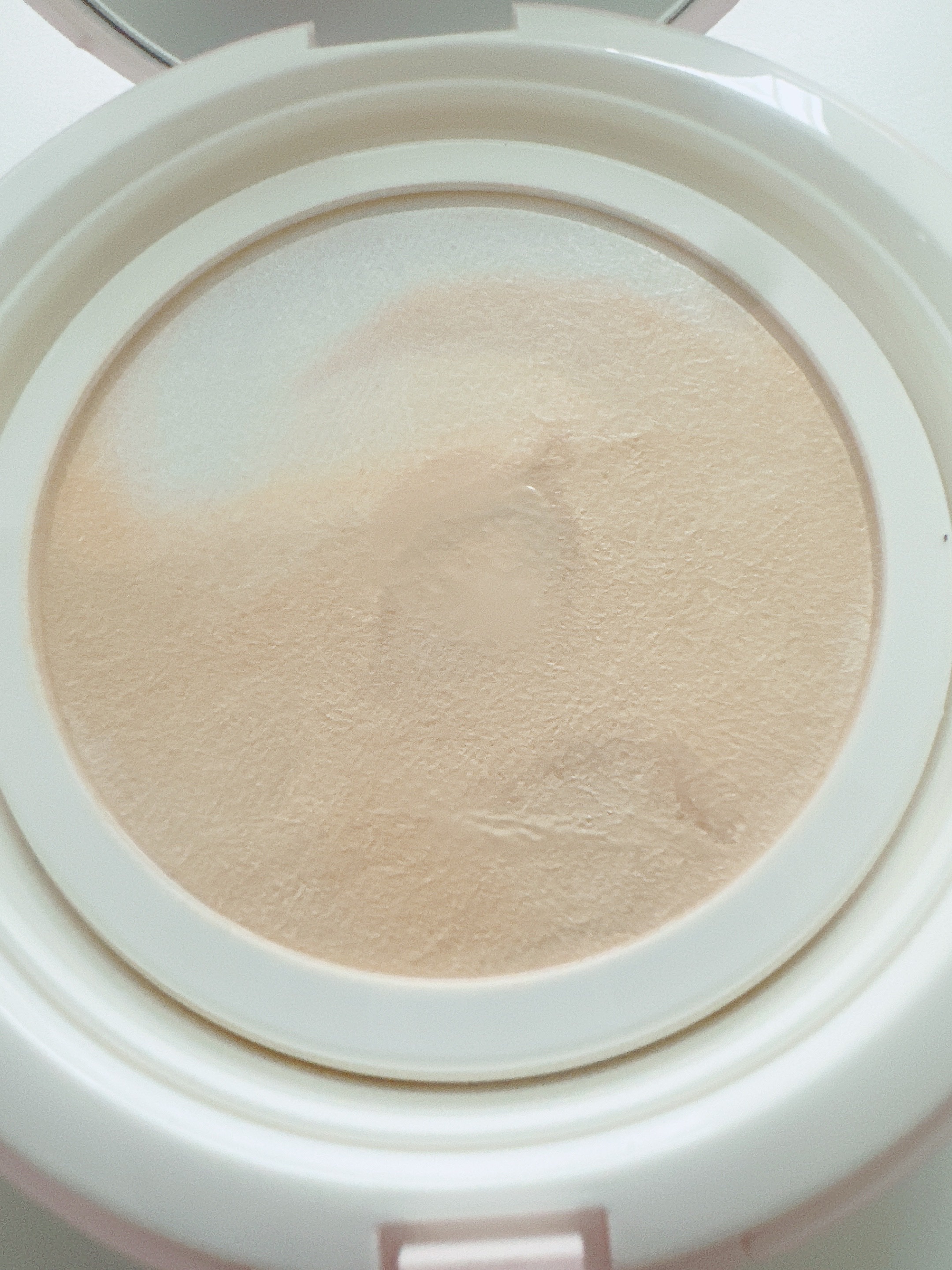 L'ADORE COLORS レインコート クッション ファンデーション/L'adore Colors/クッションファンデーションを使ったクチコミ（3枚目）