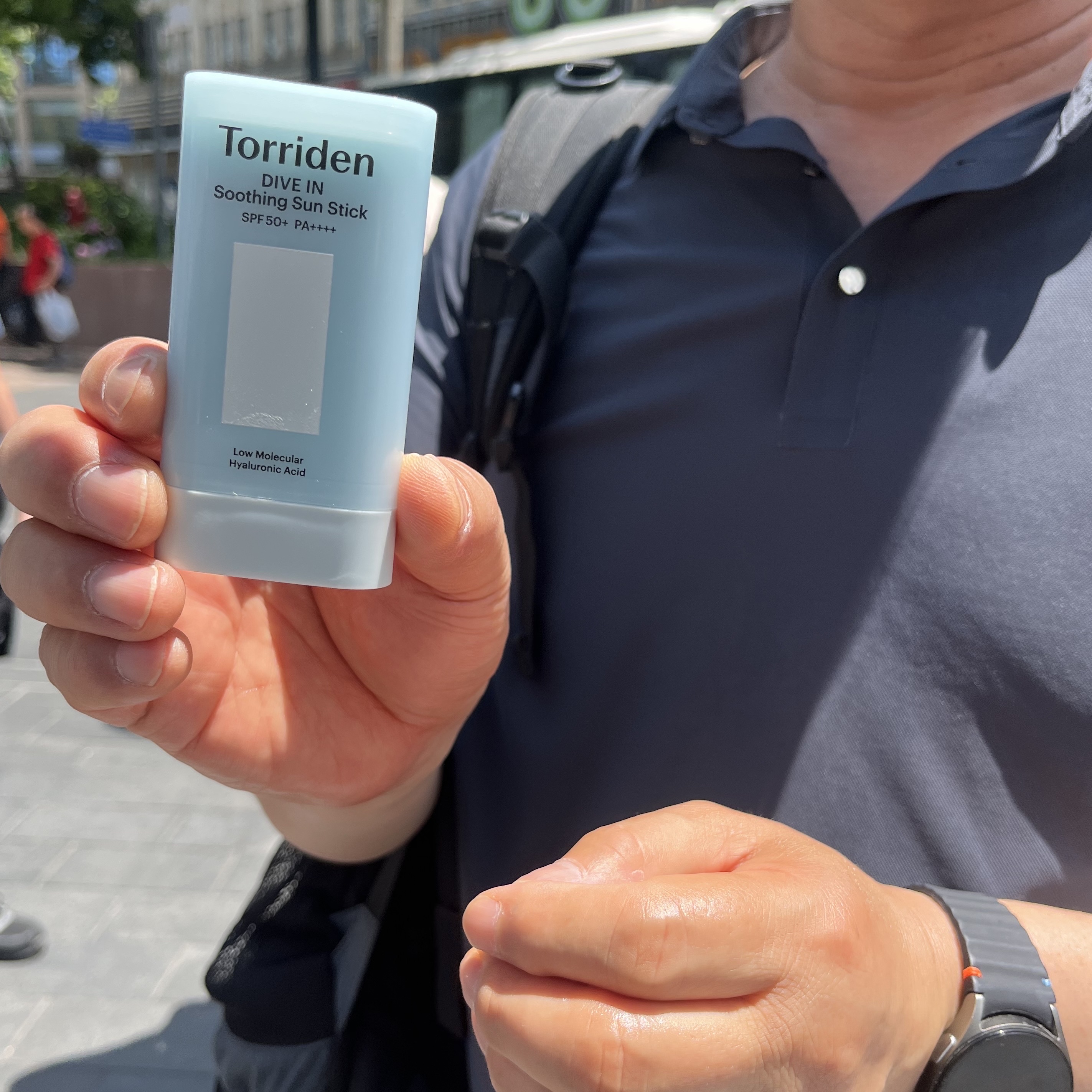 Torridenさんのサンスティック☀️
紫色の日焼け止めを買ったときに、一緒にゲットしたんですが…
これ、けっこうベタベタします😂

体に塗ってもすごくベタつく感じで、結局は家族に譲っちゃいました〜！

あと、思ったより柔らかいテクスチ