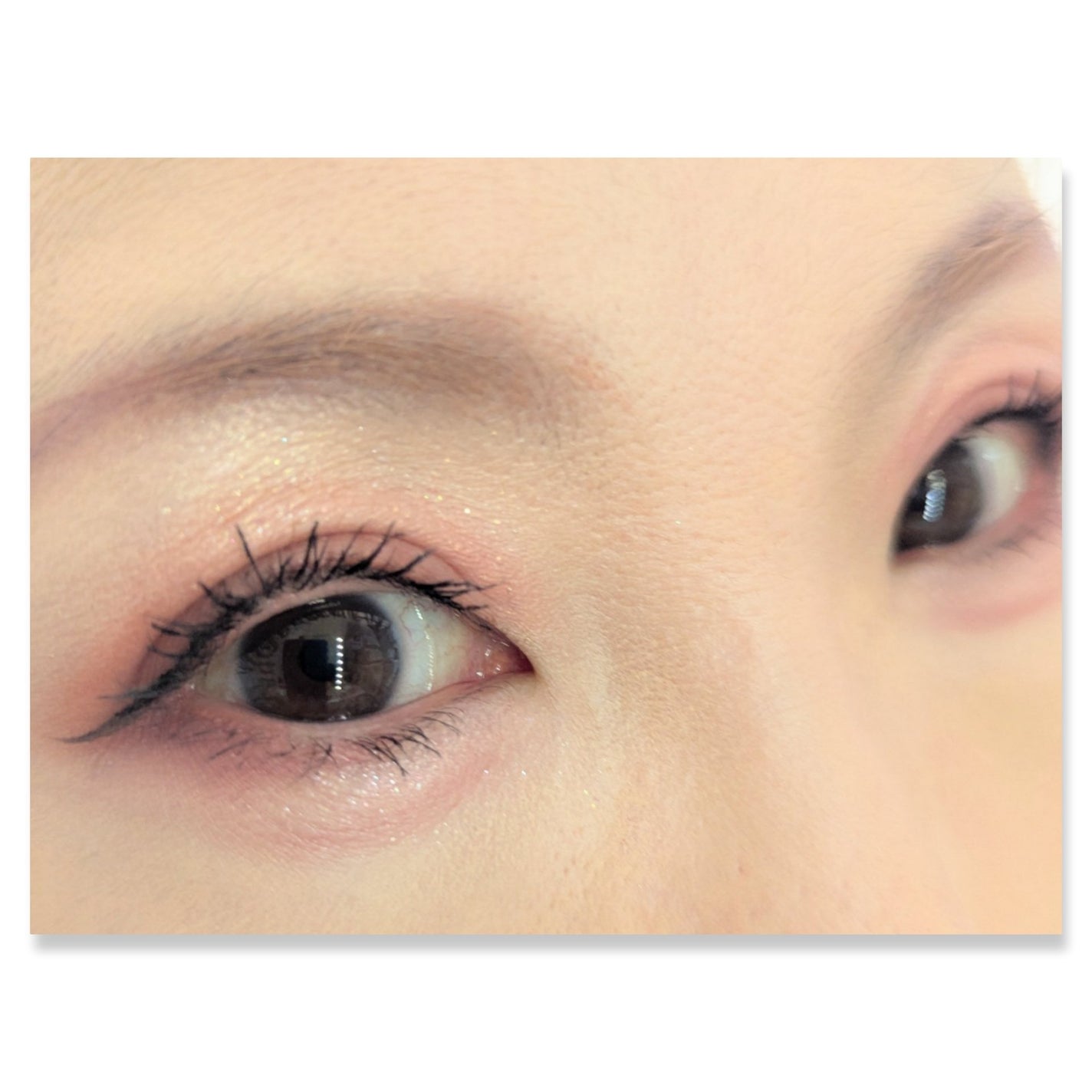 レブロン ダズル アイシャドウ クアッド/REVLON/アイシャドウパレットを使ったクチコミ(2枚目)