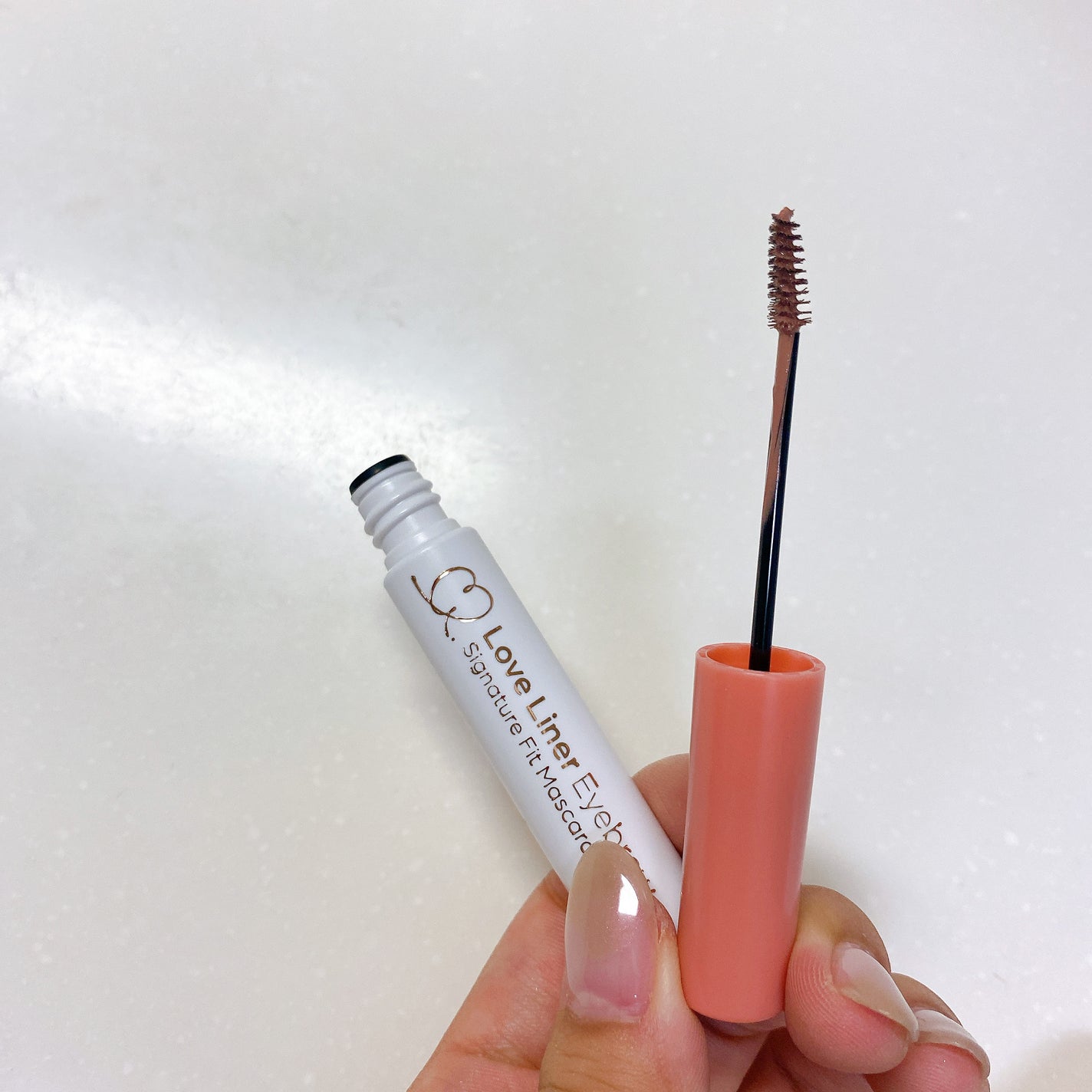 ラブ・ライナー シグネチャーフィットマスカラ<アイブロウ>/ラブ・ライナー/眉マスカラを使ったクチコミ(8枚目)