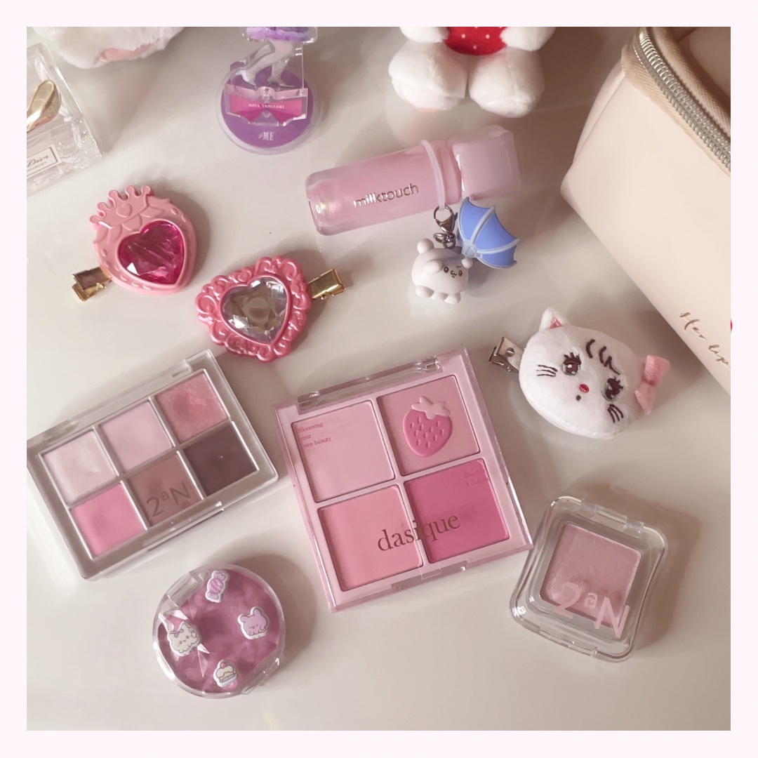 デューステインシアーオーロラグロス/Milk Touch/リップグロスを使ったクチコミ（1枚目）