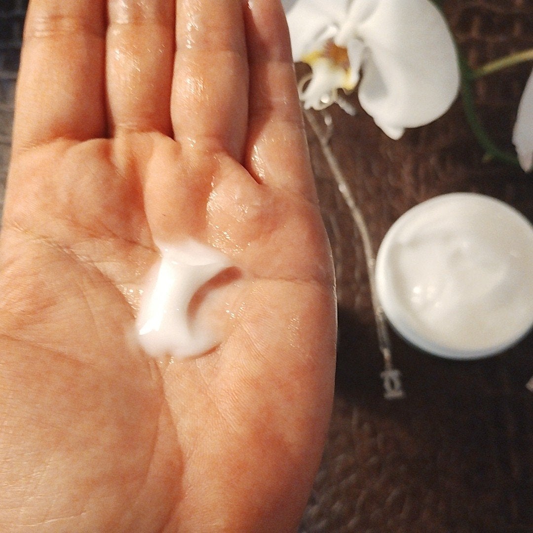 mcgroupakiko on LIPS 「今週頭から原因不明の蕁麻疹。通院し、完治していますが只今絶賛肌..」(4枚目)