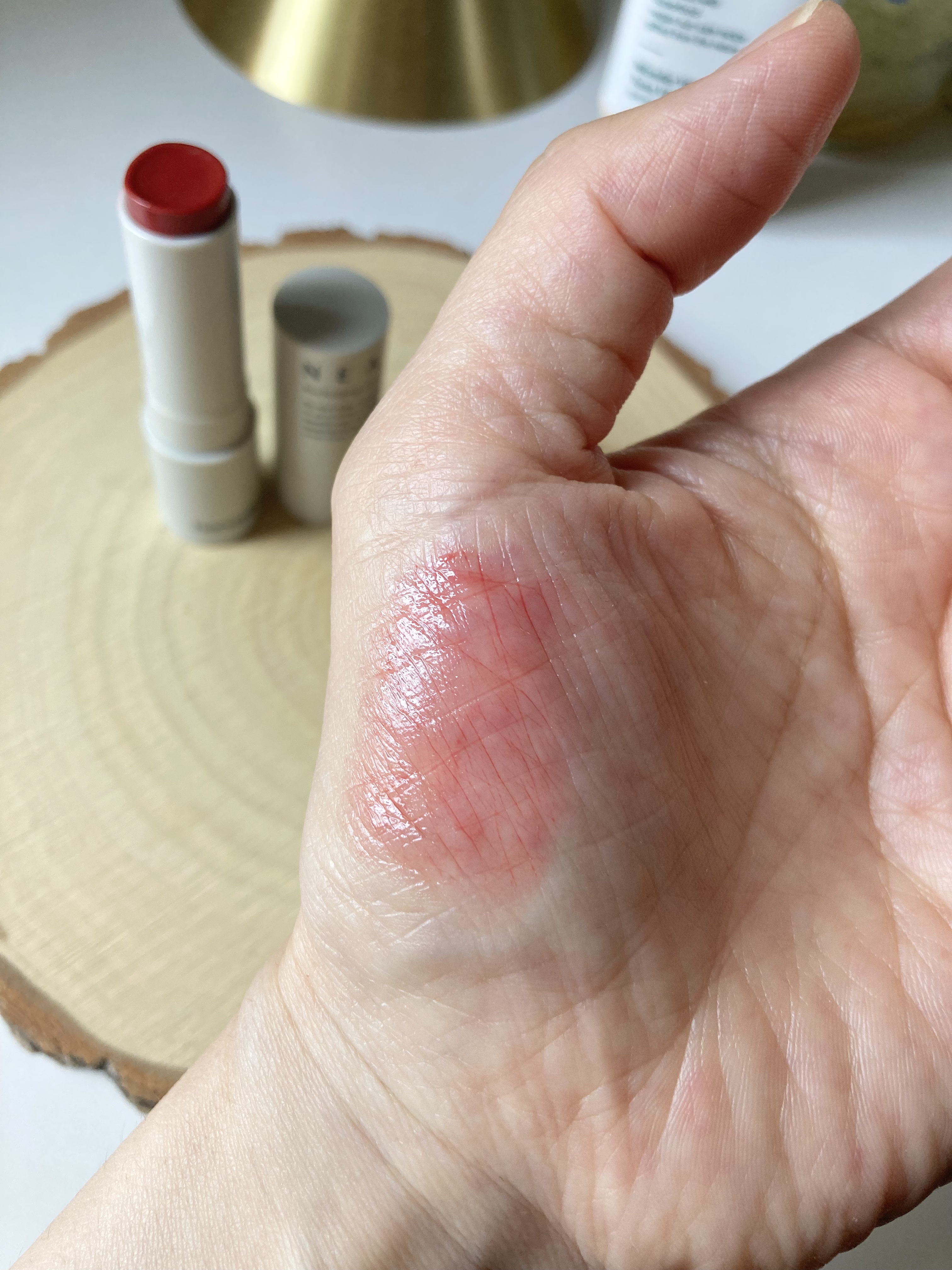 NEARBY Recharging Lip Balm/Hersteller/口紅を使ったクチコミ（2枚目）