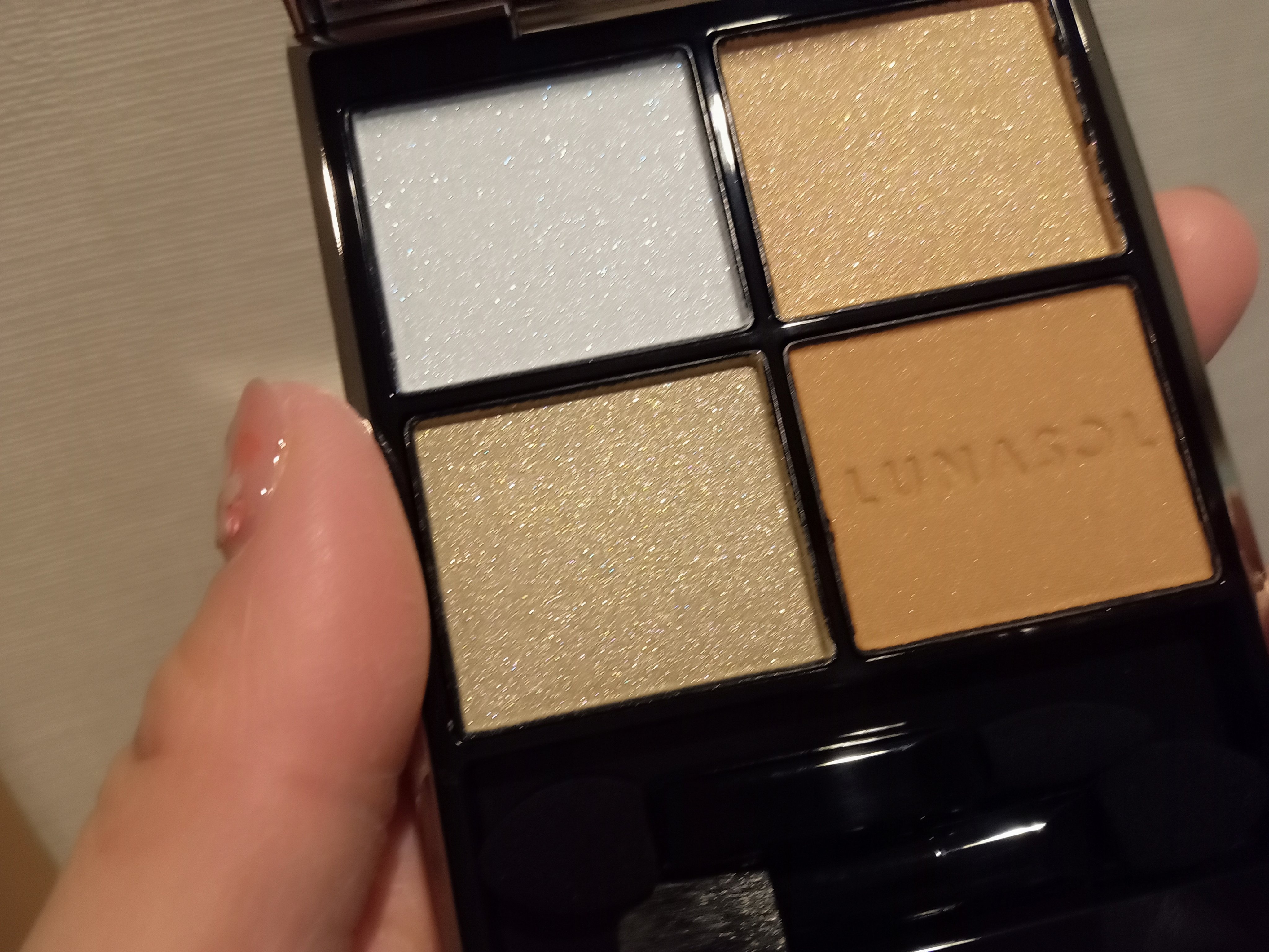 ルナソル アイカラーレーションN 04 12℃ signs of spring/LUNASOL/アイシャドウパレットを使ったクチコミ（1枚目）