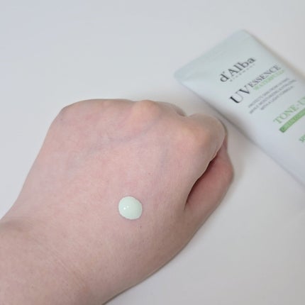 クリーンティーツリーリポソームトーンアップサンクリーム(グリーン)/ダルバ/日焼け止めクリームを使ったクチコミ(4枚目)