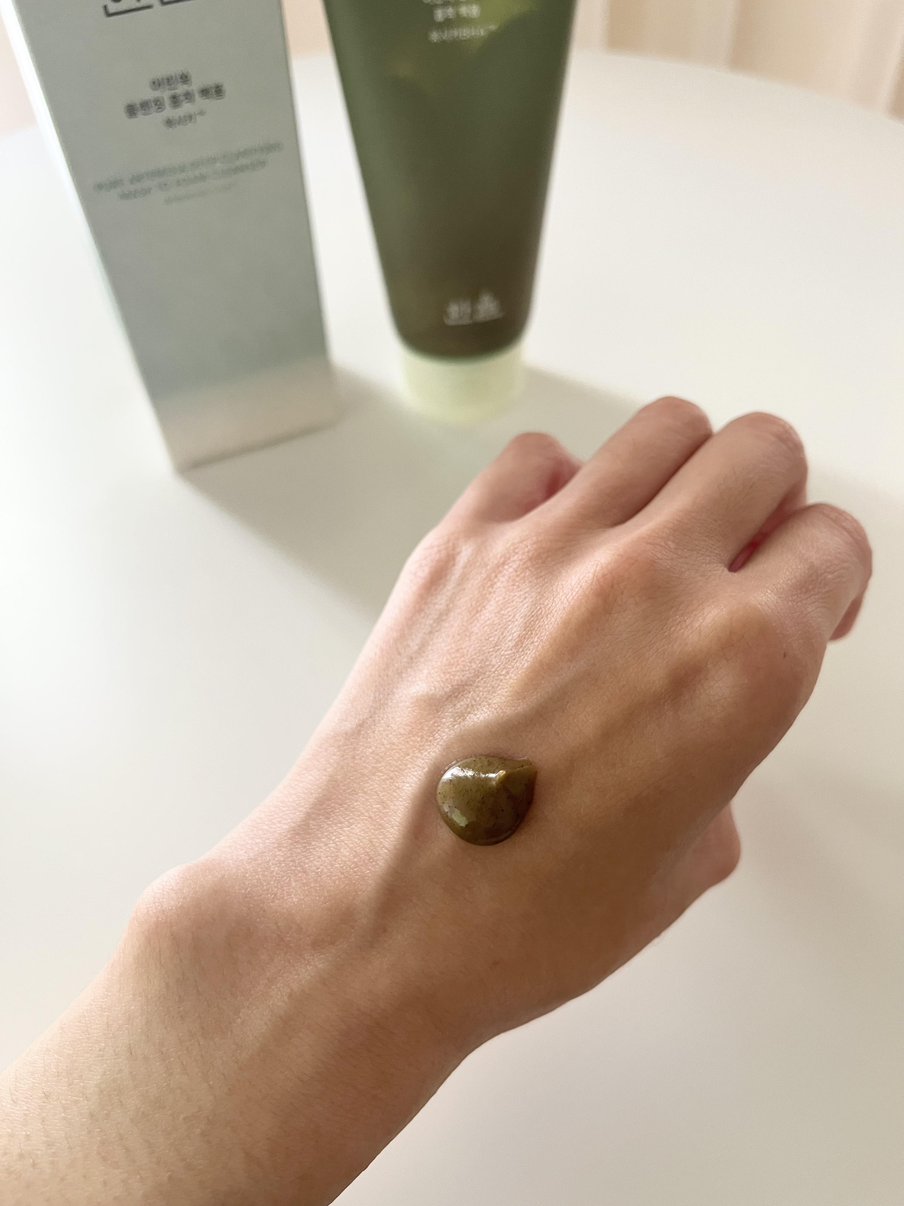 ピュア アルテミシア ディープ クラリファイングマスク トゥ フォーム クレンザー/HANYUL(ハンユル)/クレンジングを使ったクチコミ（3枚目）