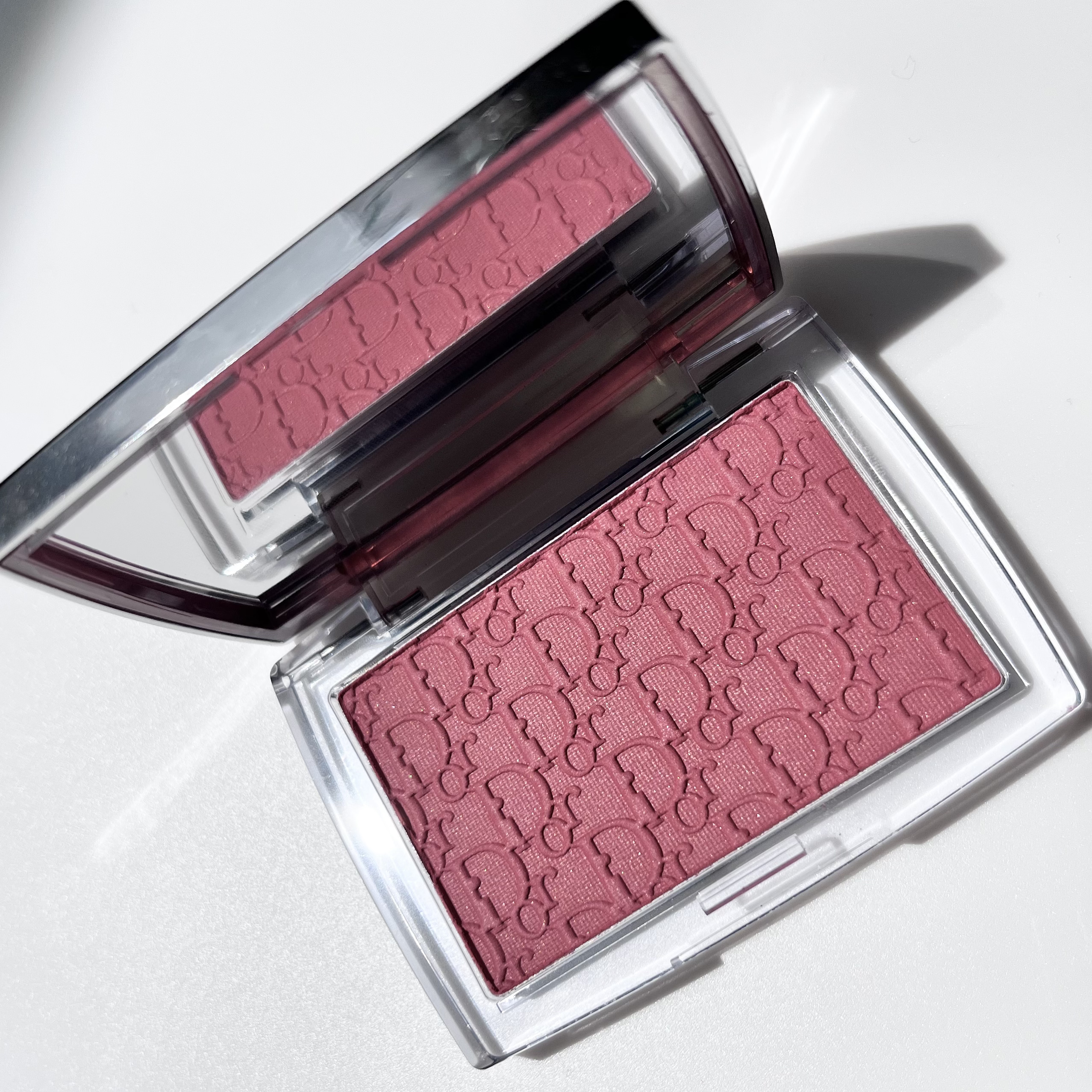 ロージー グロウ 012 ローズウッド/Dior/パウダーチークを使ったクチコミ（2枚目）