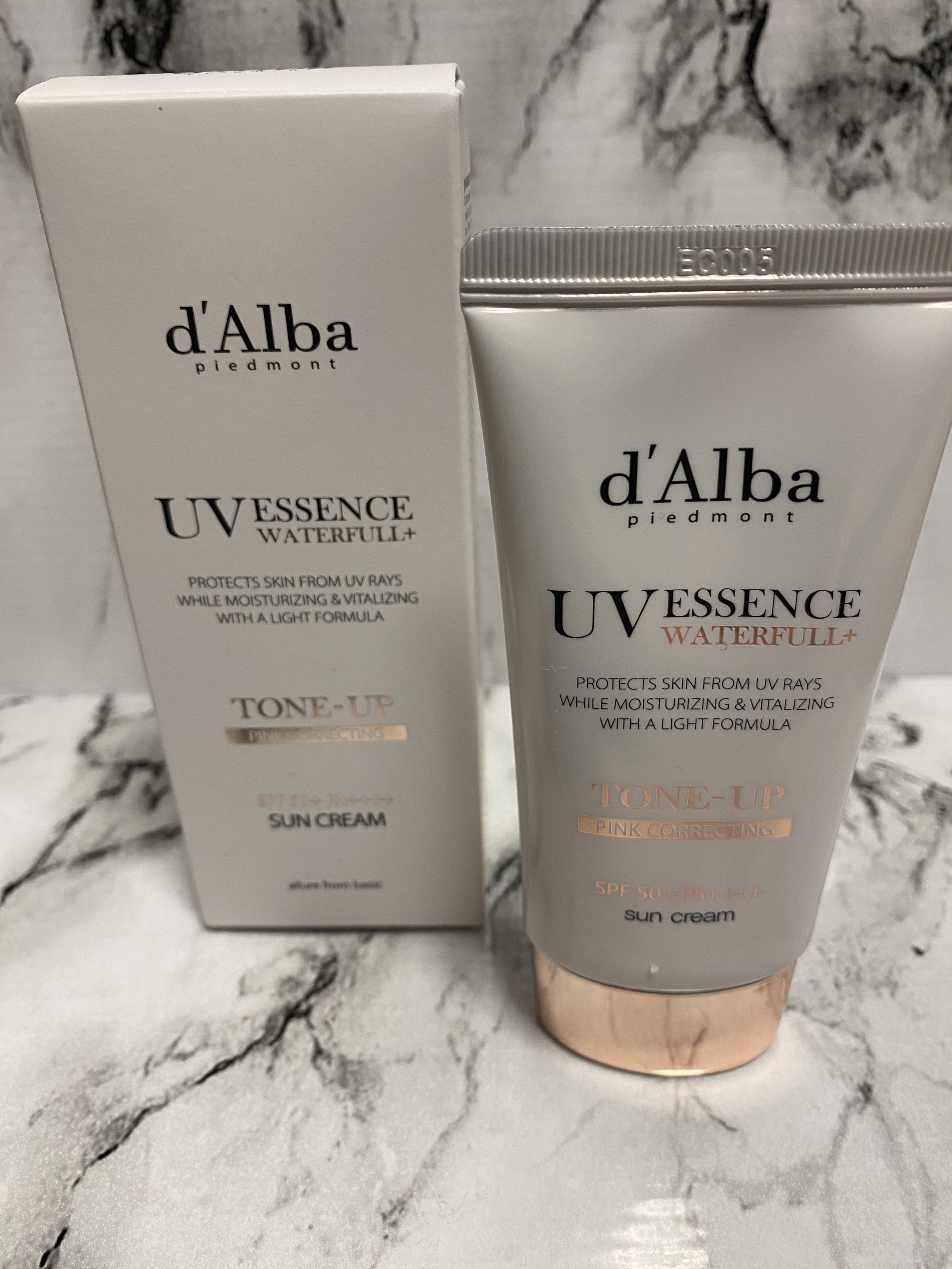 ウォータフルトーンアップサンクリーム/ダルバ/日焼け止めクリームを使ったクチコミ（1枚目）