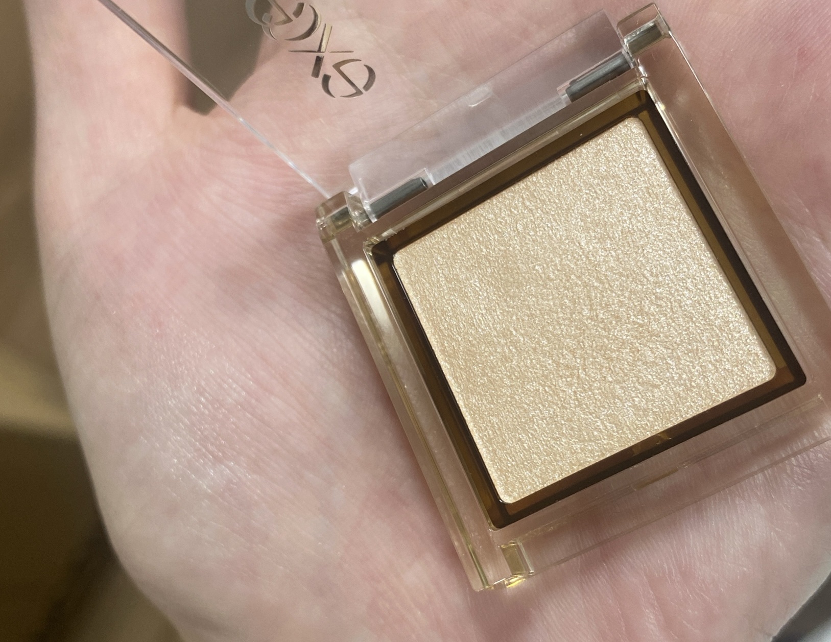 アイプランナー R01 バニラムスク/excel/単色アイシャドウを使ったクチコミ（1枚目）