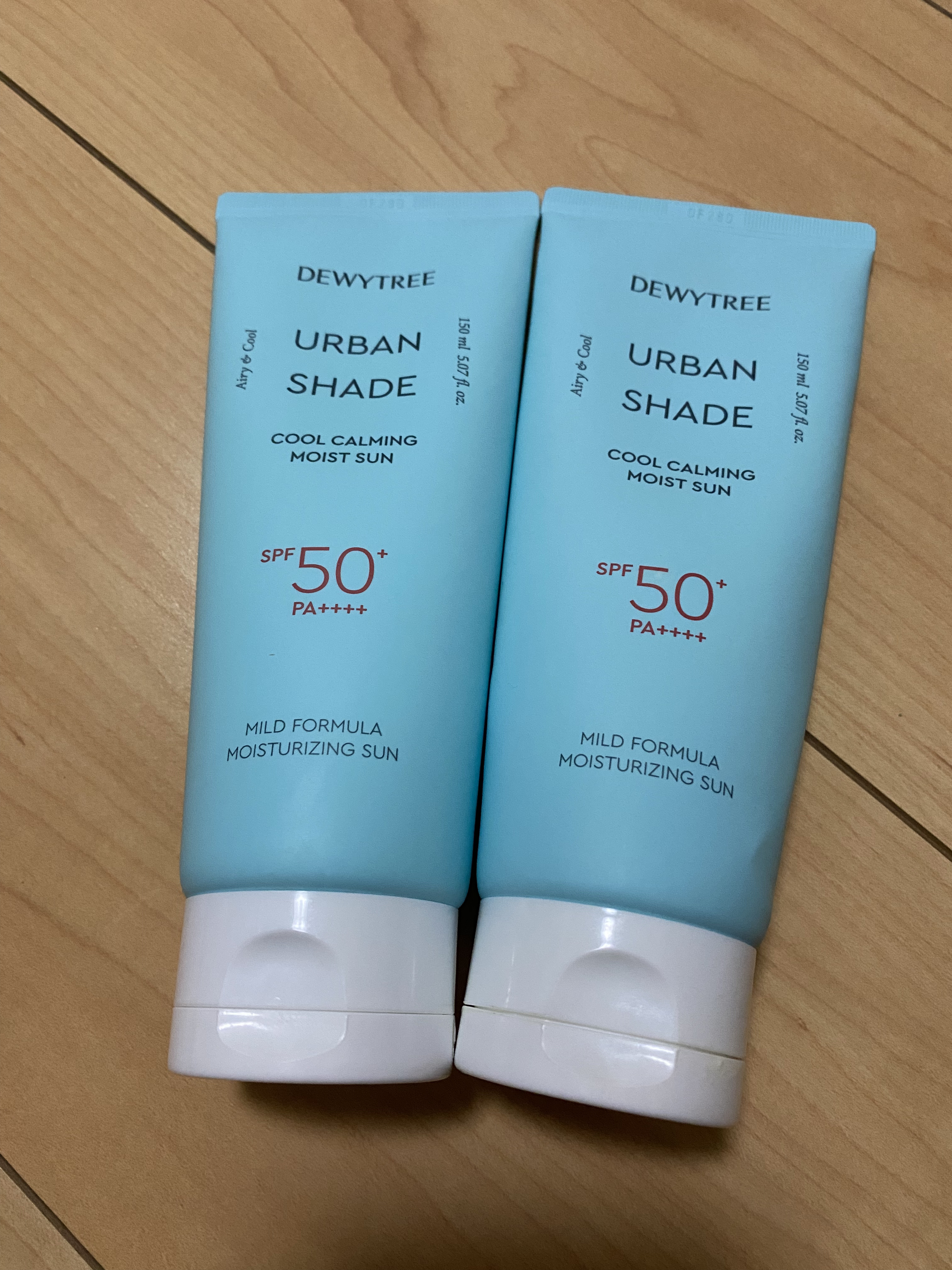 DEWYTREE アーバン シェード クールカーミング 水分サンのクチコミ「⭐️DEWYTREE　アーバン シェード クールカーミング 水分サン

体用の日焼け止めとして.....」（1枚目）