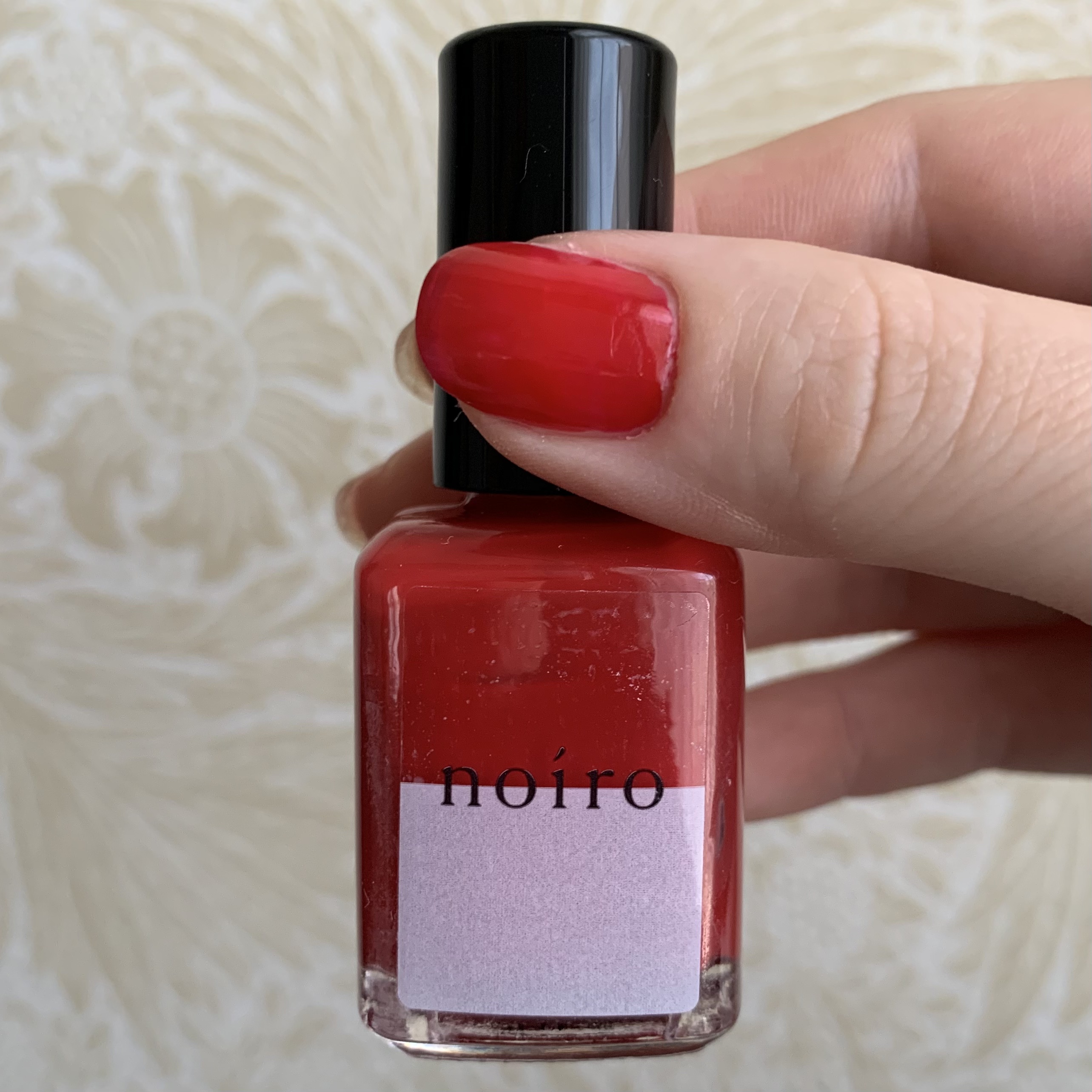 ネイルカラー P002 肌を明るくみせるフレッシュレッド/noiro/マニキュアを使ったクチコミ（1枚目）