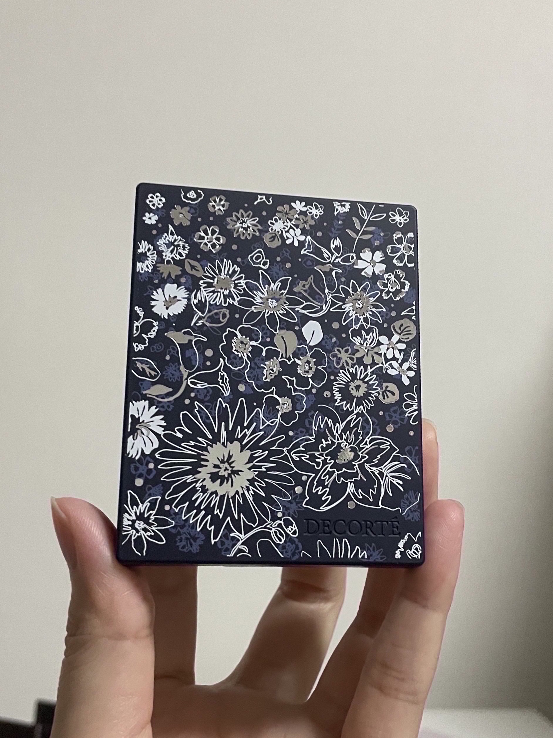 ウィンターダズル コレクション/DECORTÉ/メイクアップキットを使ったクチコミ（1枚目）