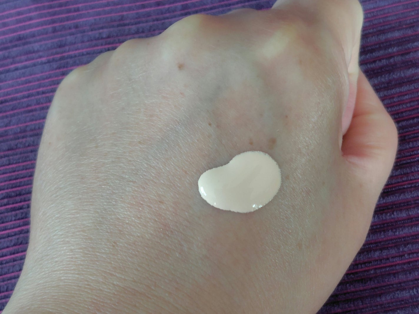 モイスチュアライジング プライマー/PAUL & JOE BEAUTE/化粧下地を使ったクチコミ(4枚目)