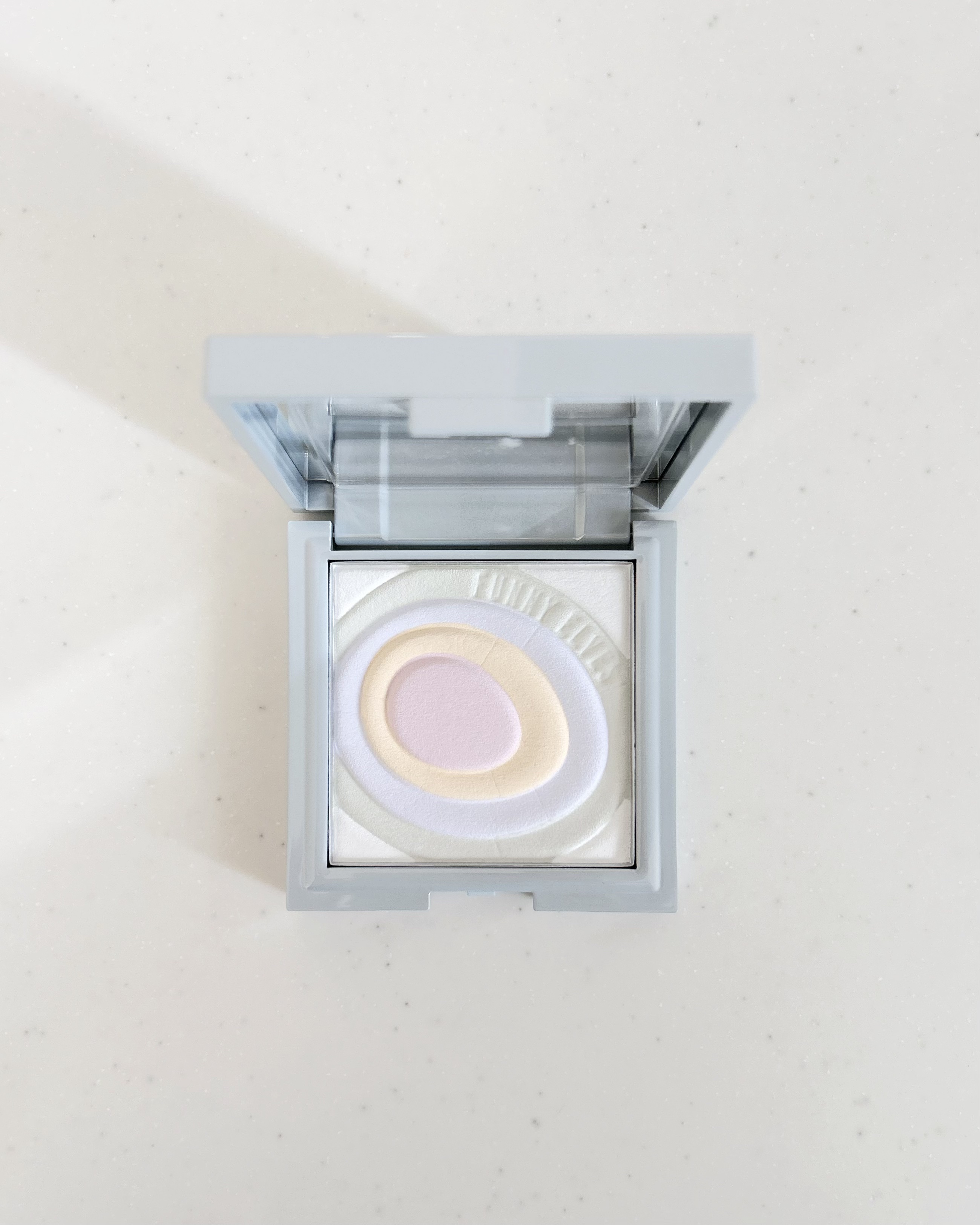 ネビュラ プレストパウダー/FUNNY ELVES方里/プレストパウダーを使ったクチコミ（2枚目）