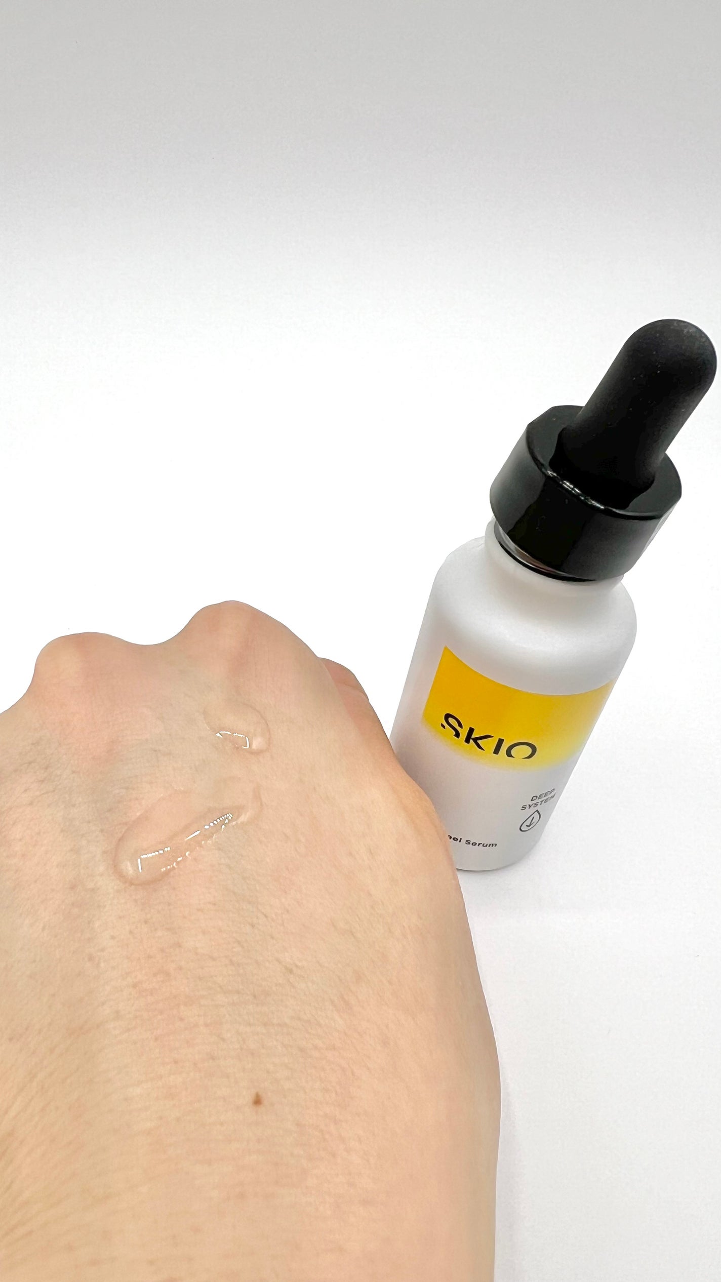 VC ホワイトピールセラム/SKIO/ブースター・導入液を使ったクチコミ(1枚目)