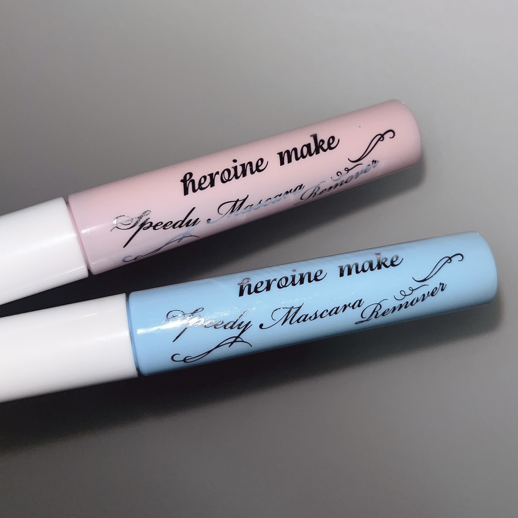 ヒロインメイク

スピーディーマスカラリムーバー

SK 6.6ml

¥924




🎀ピンク🎀

パケが可愛くて

面倒くさいメイク落としの時に

少しテンションがあがります💕




マスカラリムーバーって瞬きしてしまうと

