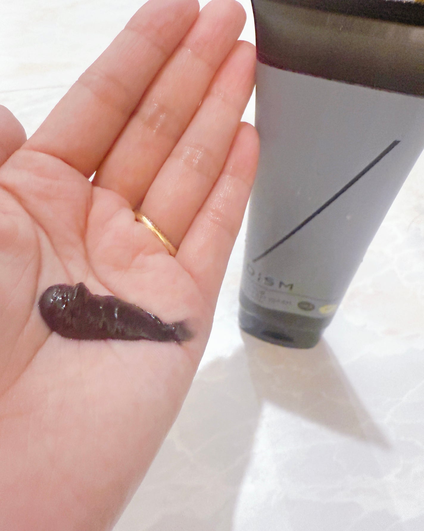 ディズム スクラブクリームウォッシュ ブラック/DISM/洗顔フォームを使ったクチコミ(5枚目)