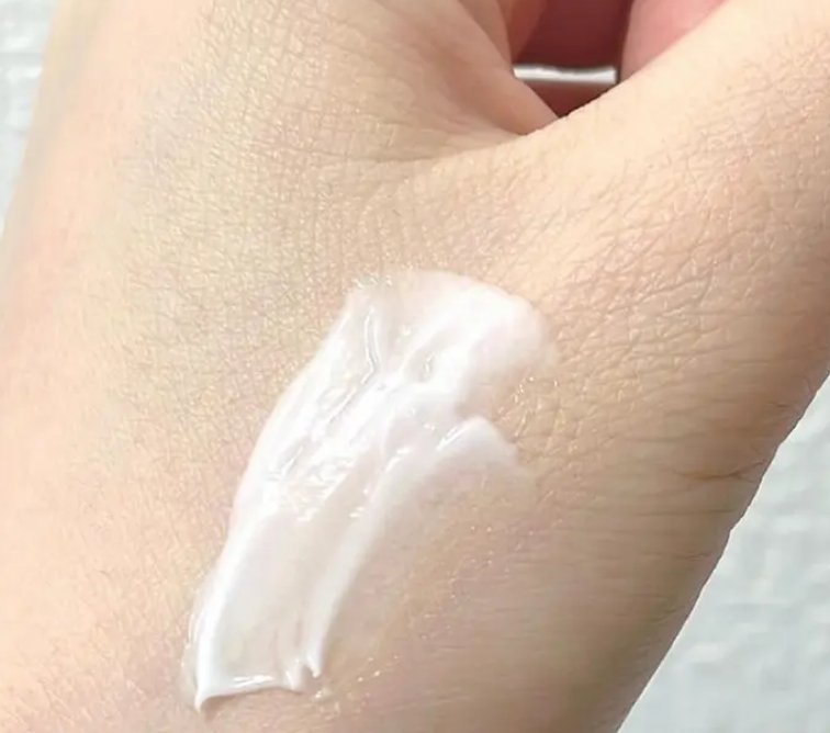 シカルファットプラス リペアクリーム/アベンヌ/フェイスクリームを使ったクチコミ（2枚目）