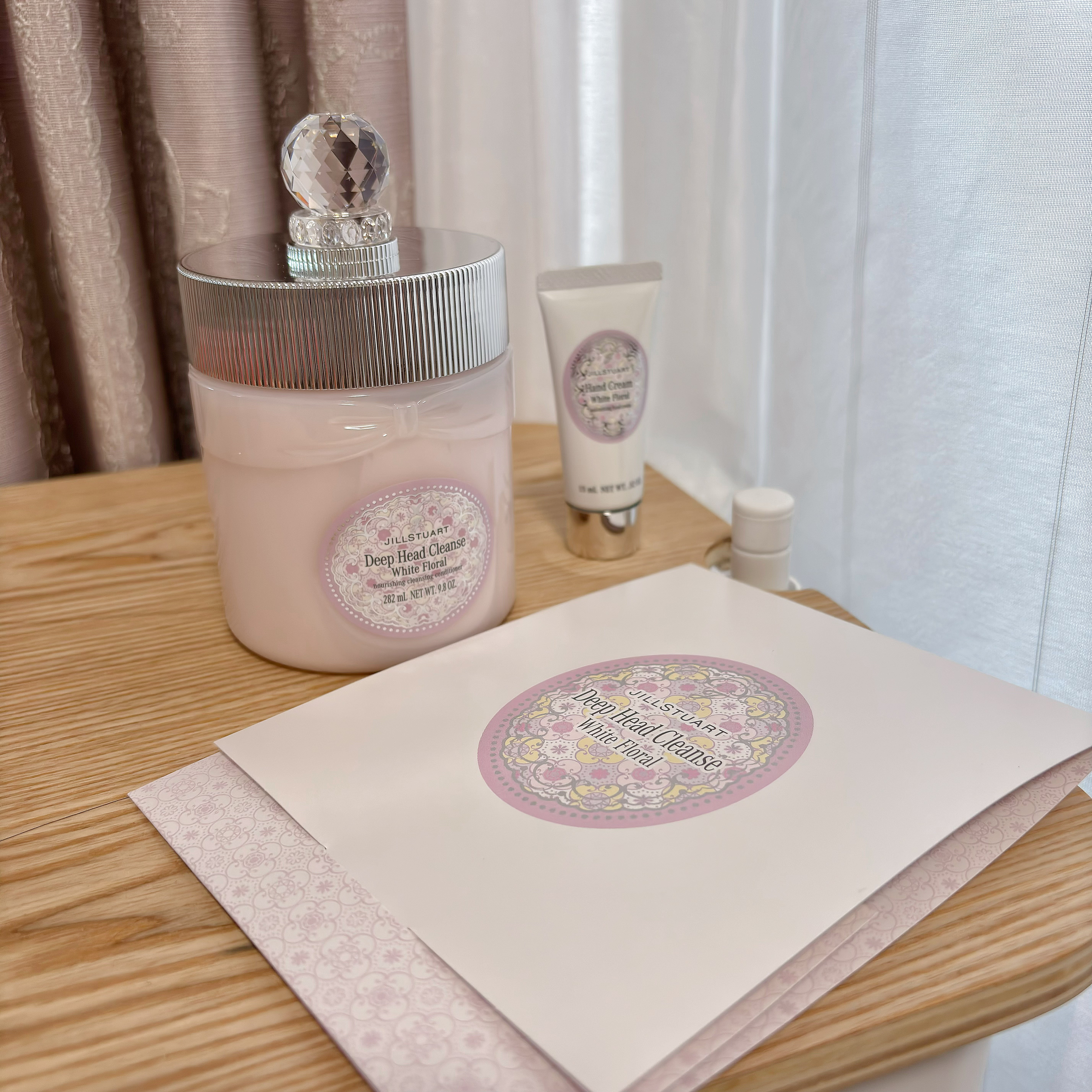 ジルスチュアート　ホワイトフローラル　ディープヘッドクレンズ/JILL STUART/市販シャンプーを使ったクチコミ（1枚目）