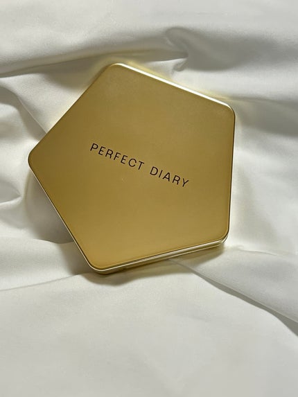 スターダストダイヤモンドハイライトパウダー 03 シャンパンゴールド/PERFECT DIARY/パウダーハイライトの画像