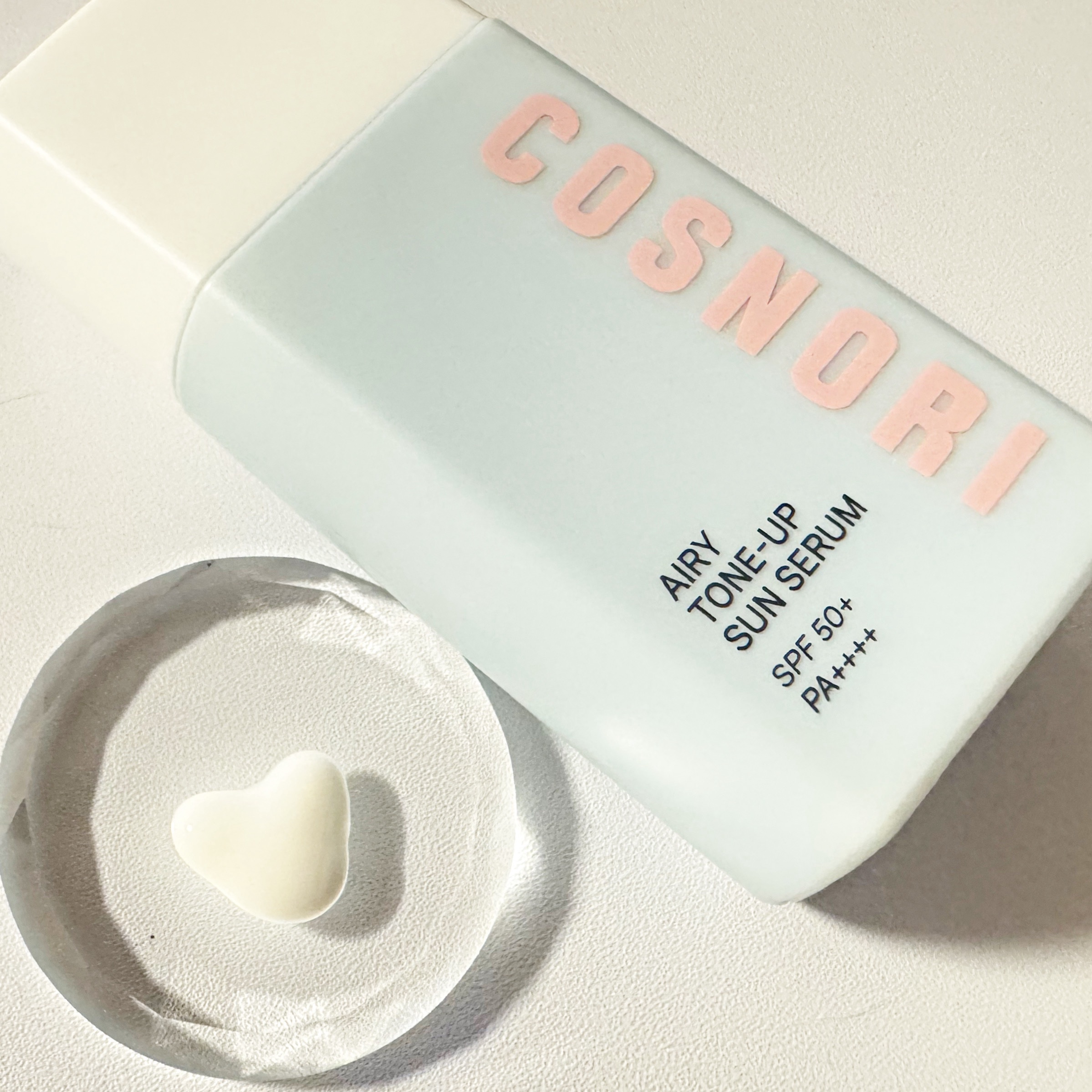 トーンアップサンセラム/COSNORI/日焼け止めローションを使ったクチコミ（3枚目）