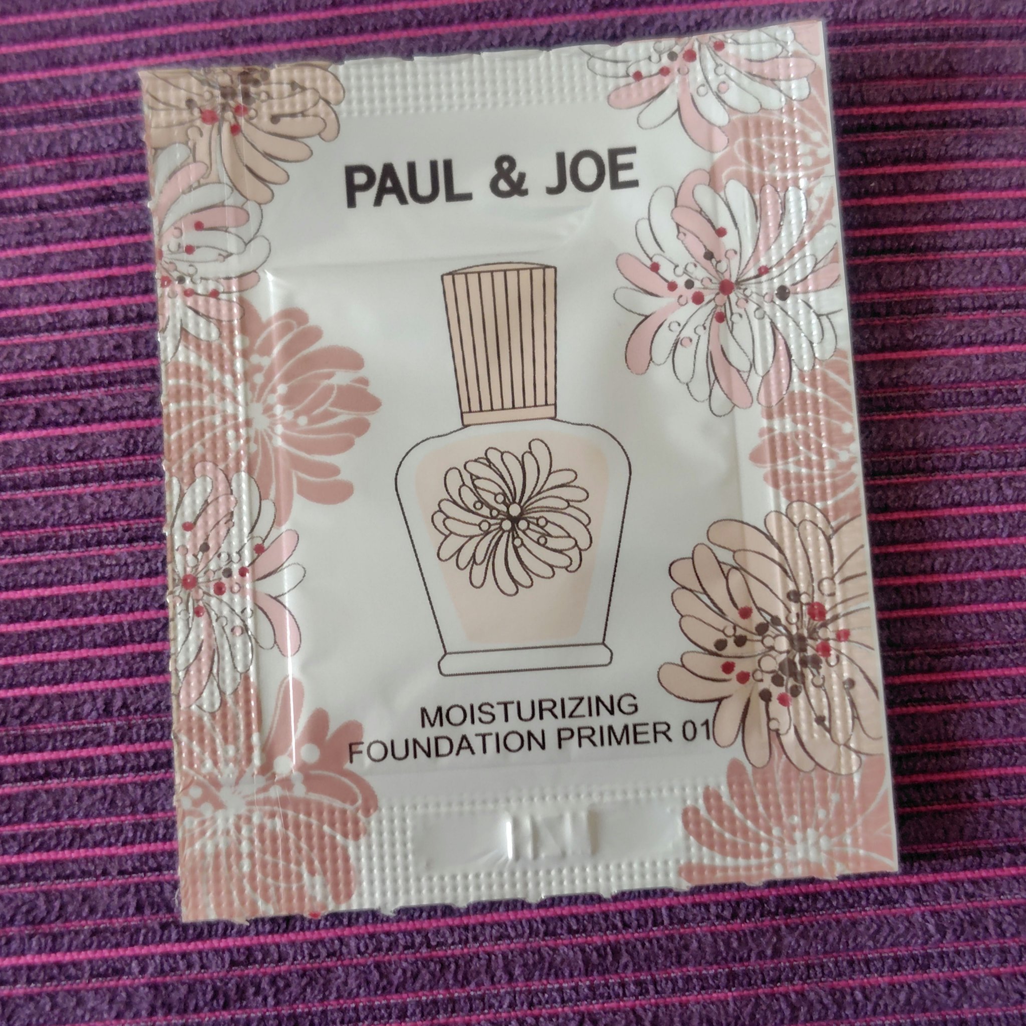 モイスチュアライジング プライマー/PAUL & JOE BEAUTE/化粧下地を使ったクチコミ（2枚目）