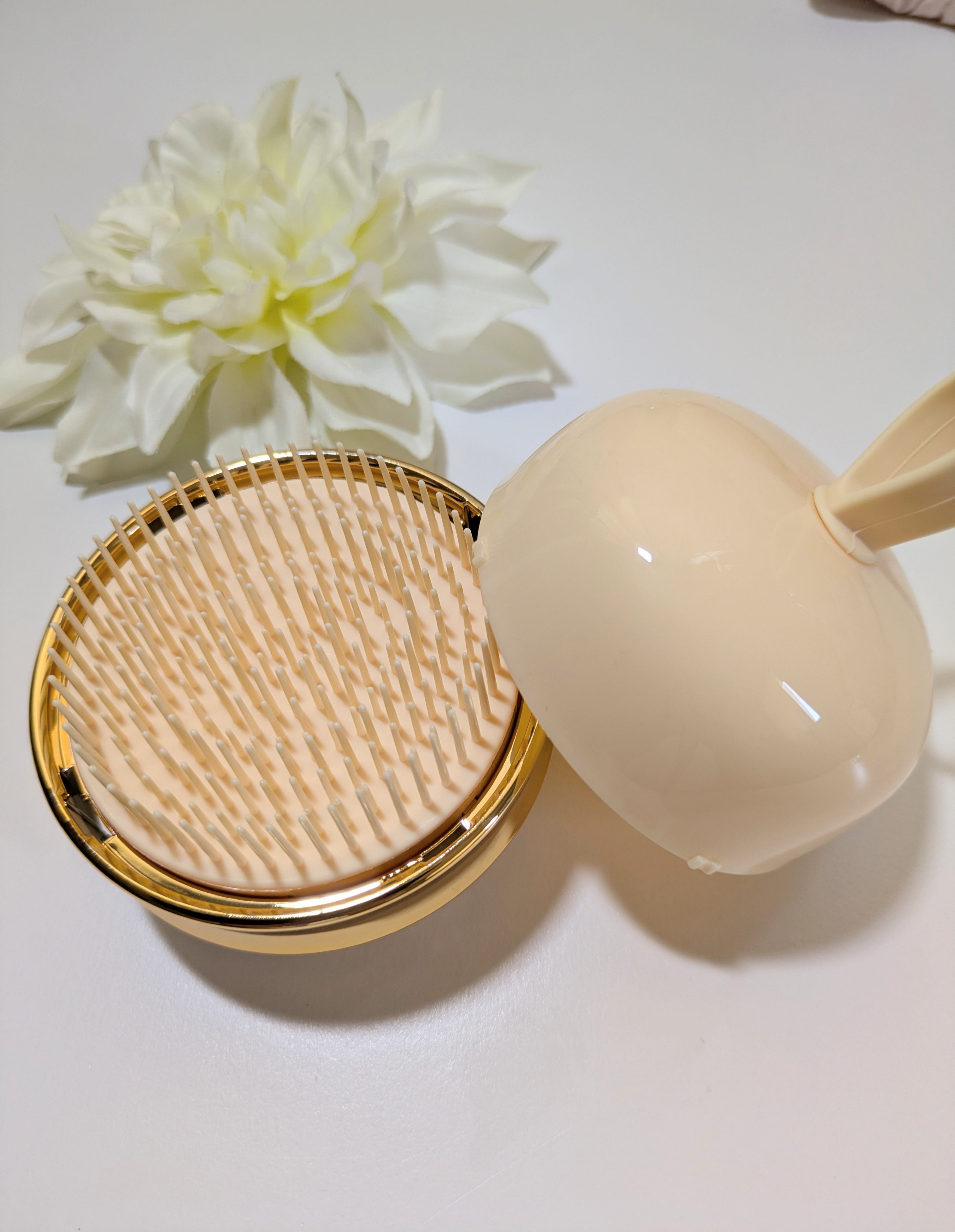 2WAYスカルプヘアブラシ/THREEPPY/スカルプブラシを使ったクチコミ（2枚目）