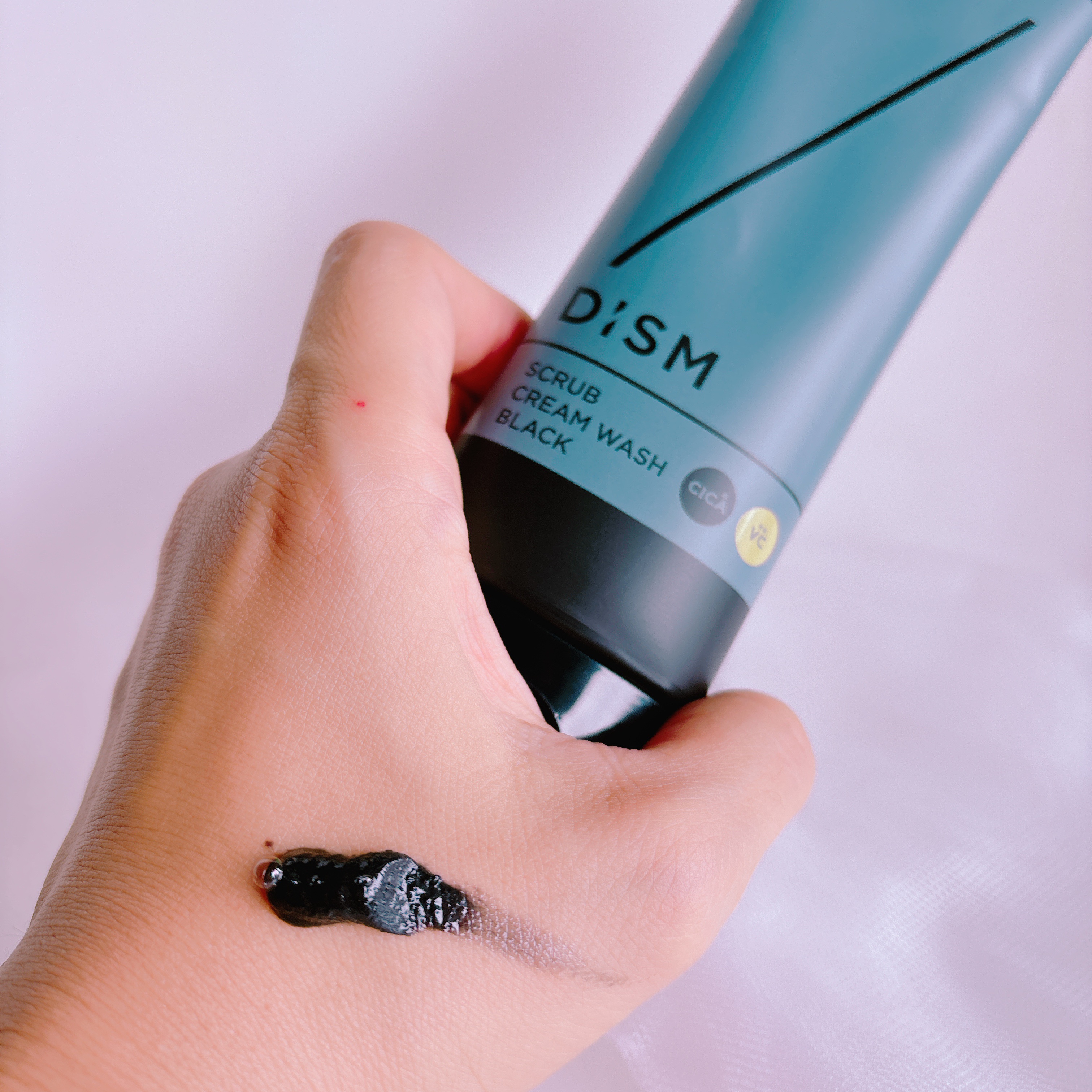 ディズム　スクラブクリームウォッシュ ブラック/DISM/洗顔フォームを使ったクチコミ（2枚目）