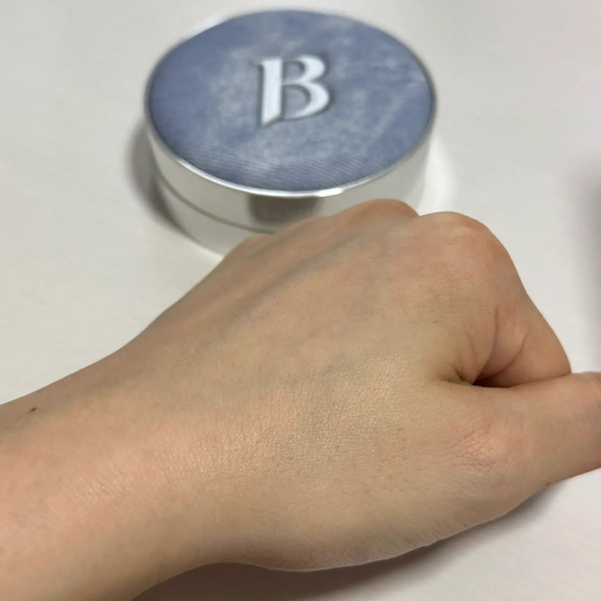 デニムエディション ホワイトクッション フィクサー/BANILA CO/クッションファンデーションを使ったクチコミ（3枚目）