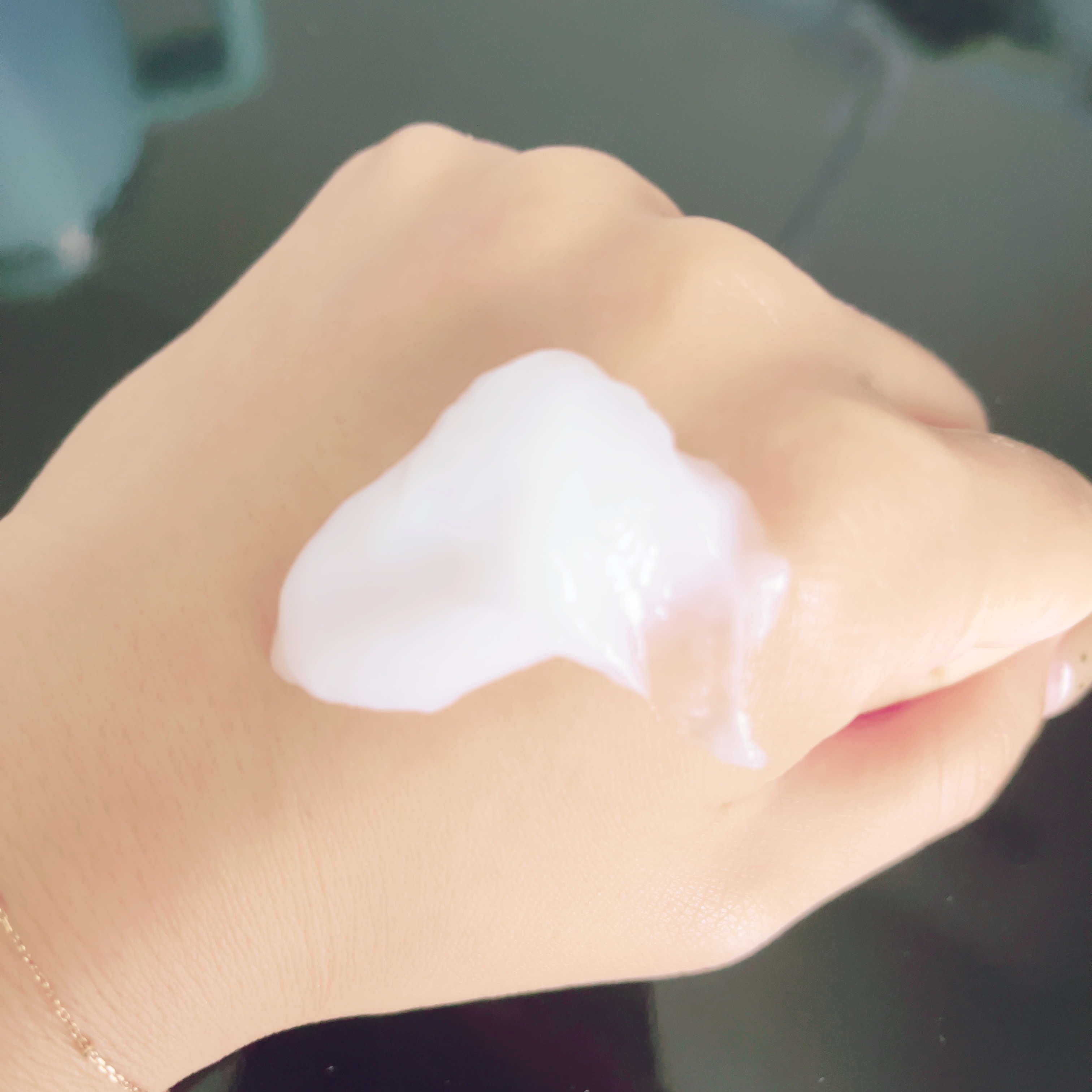 エッセンシャルプレミアム バリアシャンプー・コンディショナー スパークルモイスト/エッセンシャル/市販シャンプーを使ったクチコミ（3枚目）