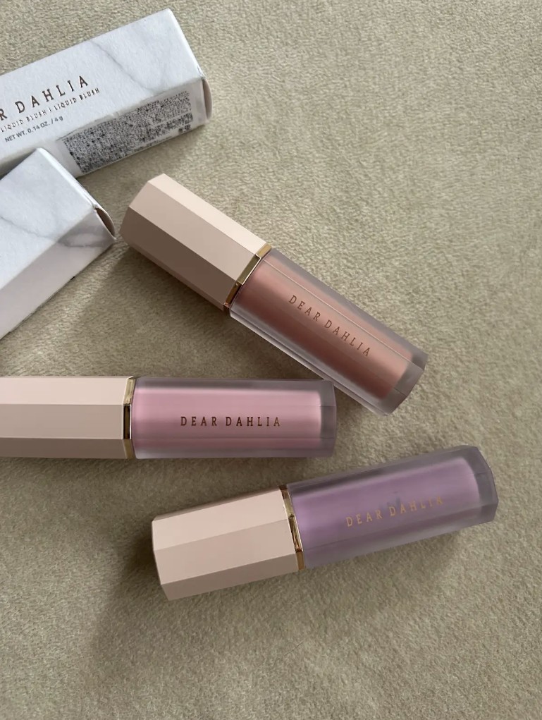 ペタルドロップリキッドブラッシャー/DEAR DAHLIA/リキッドチークを使ったクチコミ（1枚目）