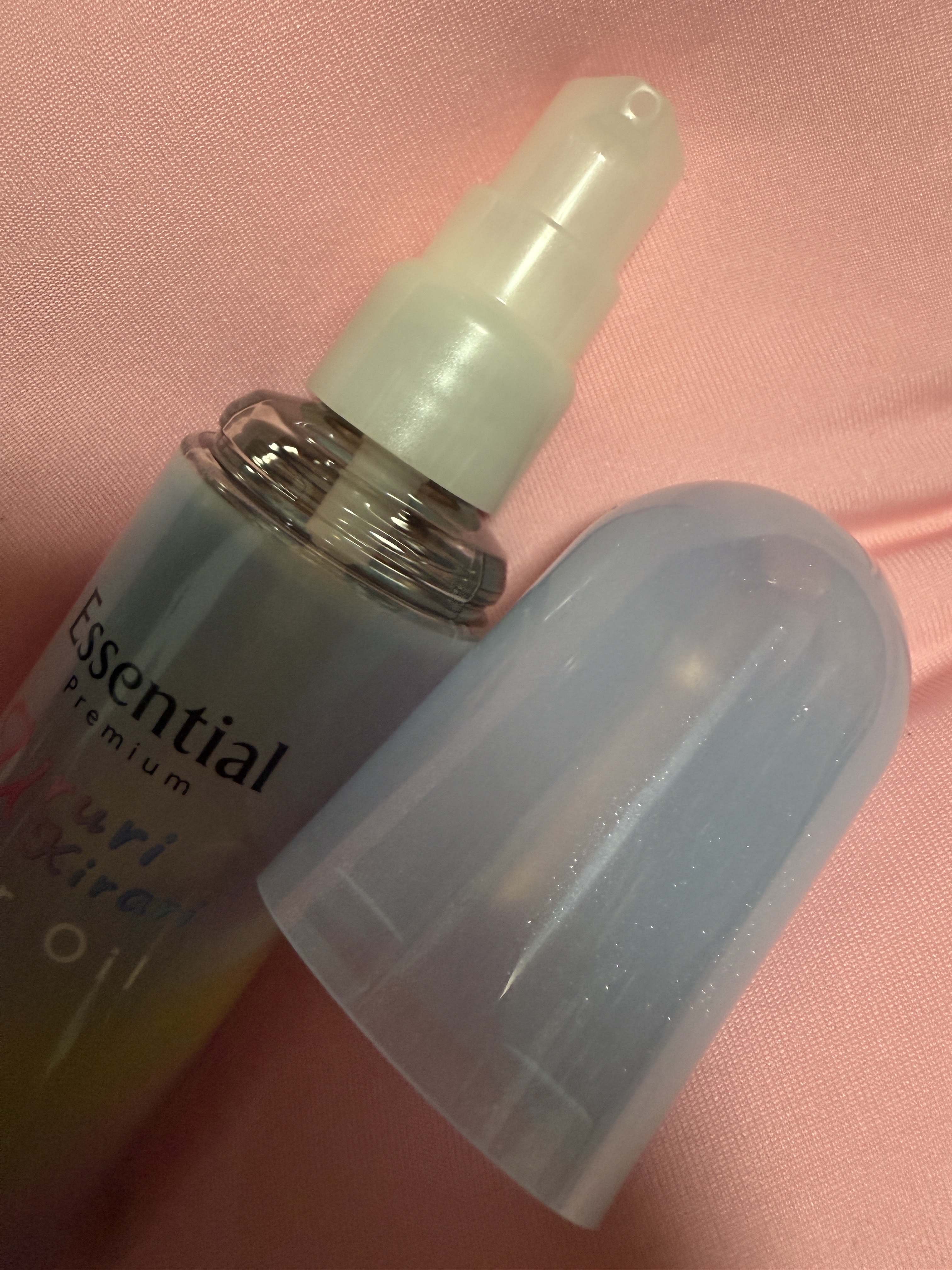 エッセンシャル プレミアム うるりキラリオイル/エッセンシャル/ヘアオイルを使ったクチコミ（2枚目）