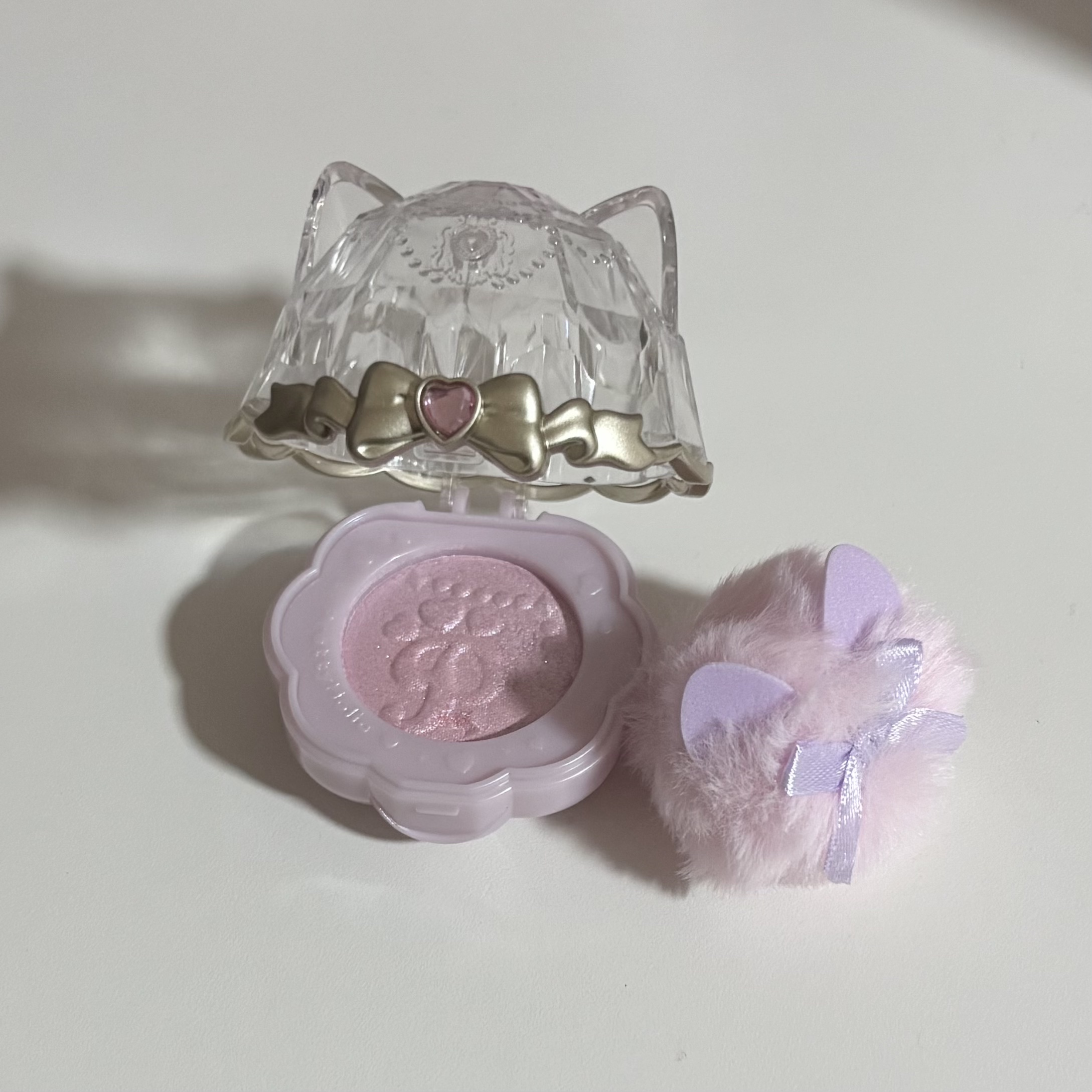 ポンポングリッター/Pretty Holic/プレストパウダーを使ったクチコミ（1枚目）