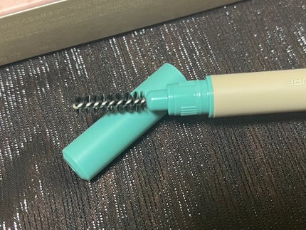 晩夏 on LIPS 「ENTROPYMAKEUPタフブロウスカルプチャーココナッツ初..」(4枚目)