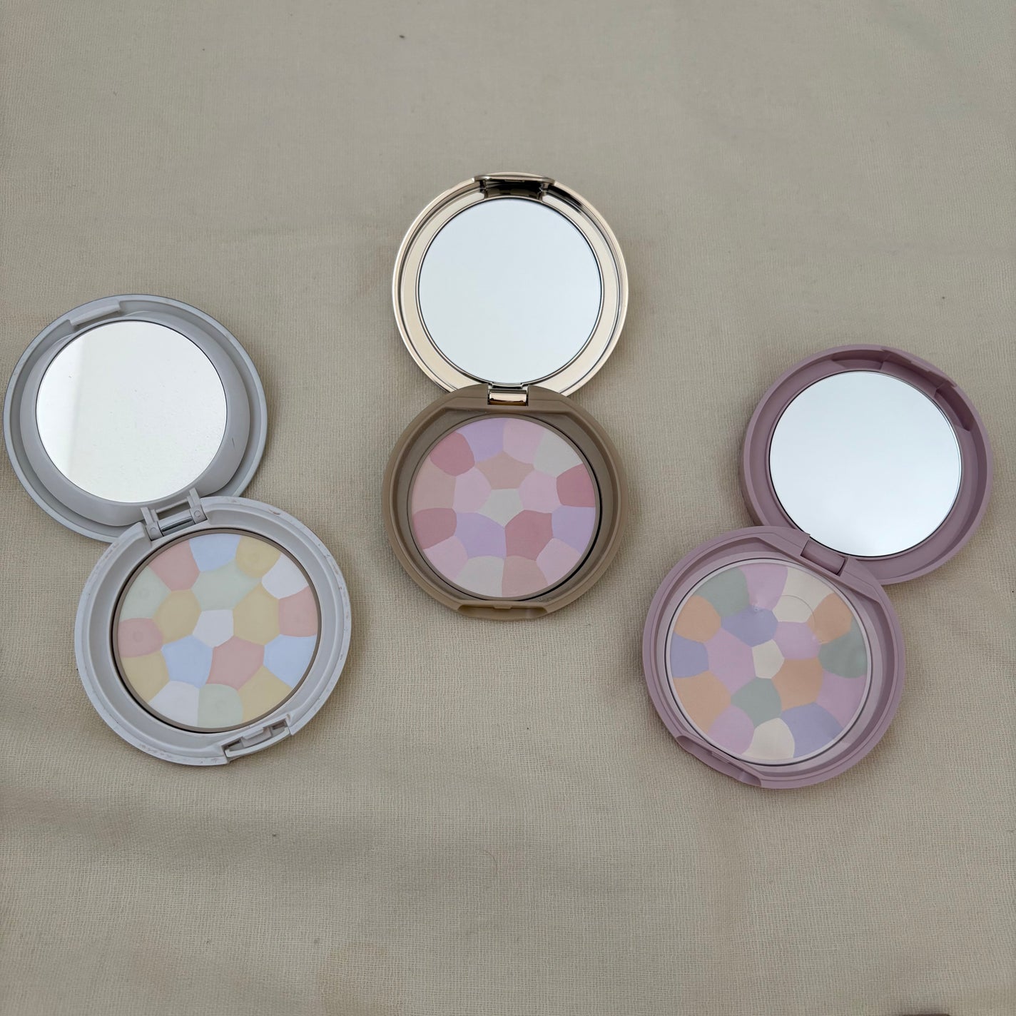 マシュマロフィニッシュパウダー ~Abloom~/キャンメイク/プレストパウダーを使ったクチコミ(1枚目)