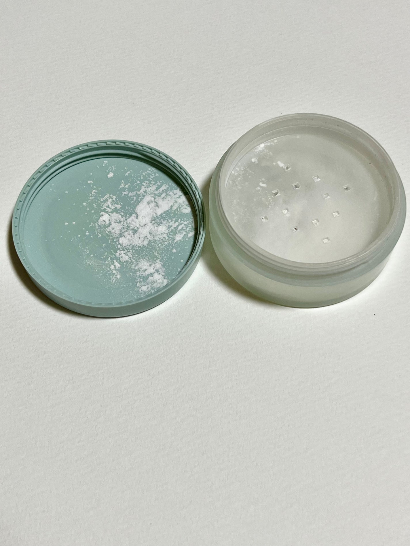 ノーセバム ミネラルパウダー N/innisfree/ルースパウダーを使ったクチコミ(2枚目)