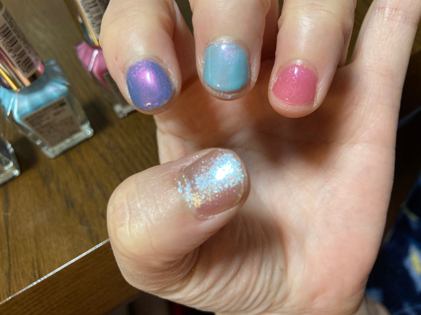 カラフルネイルズ/キャンメイク/マニキュアを使ったクチコミ(5枚目)