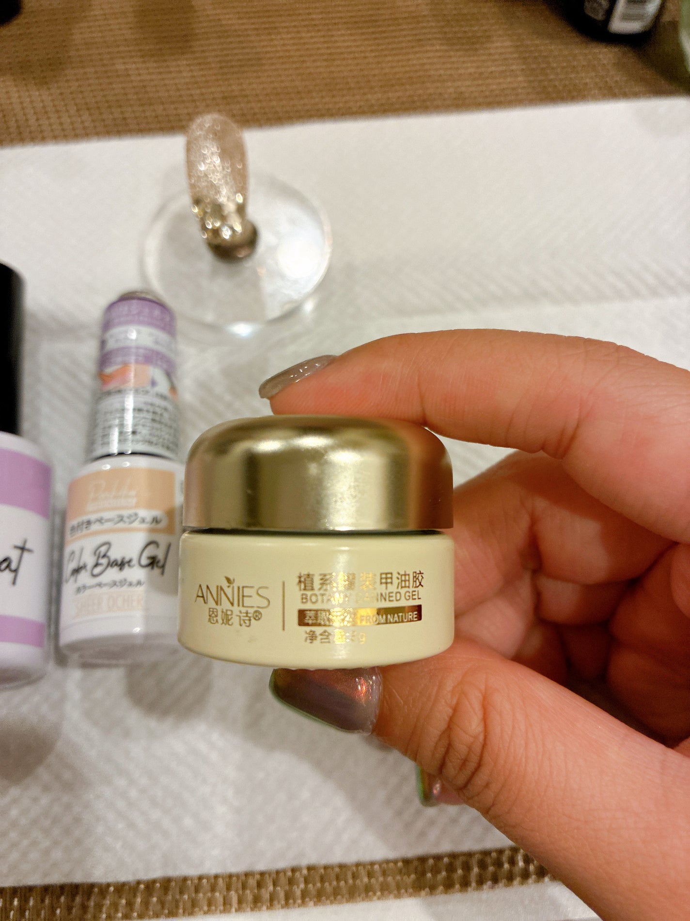 あきの on LIPS 「下地CanDoベースコート色付きベースジェルSHEEROCHE..」(5枚目)