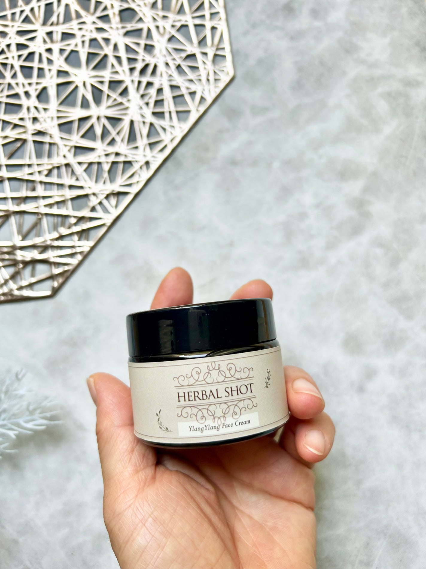 さらっとしっとり濃密美容クリーム(イランイラン)/Herbal Shot/フェイスクリームを使ったクチコミ(2枚目)